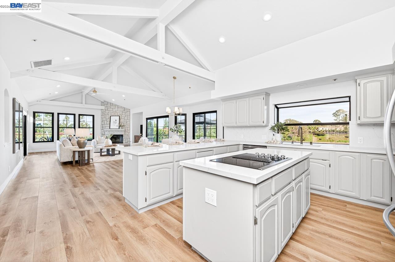 Detail Gallery Image 10 of 53 For 2808 Gray Fox Ct, Pleasanton,  CA 94566 - 4 Beds | 4 Baths