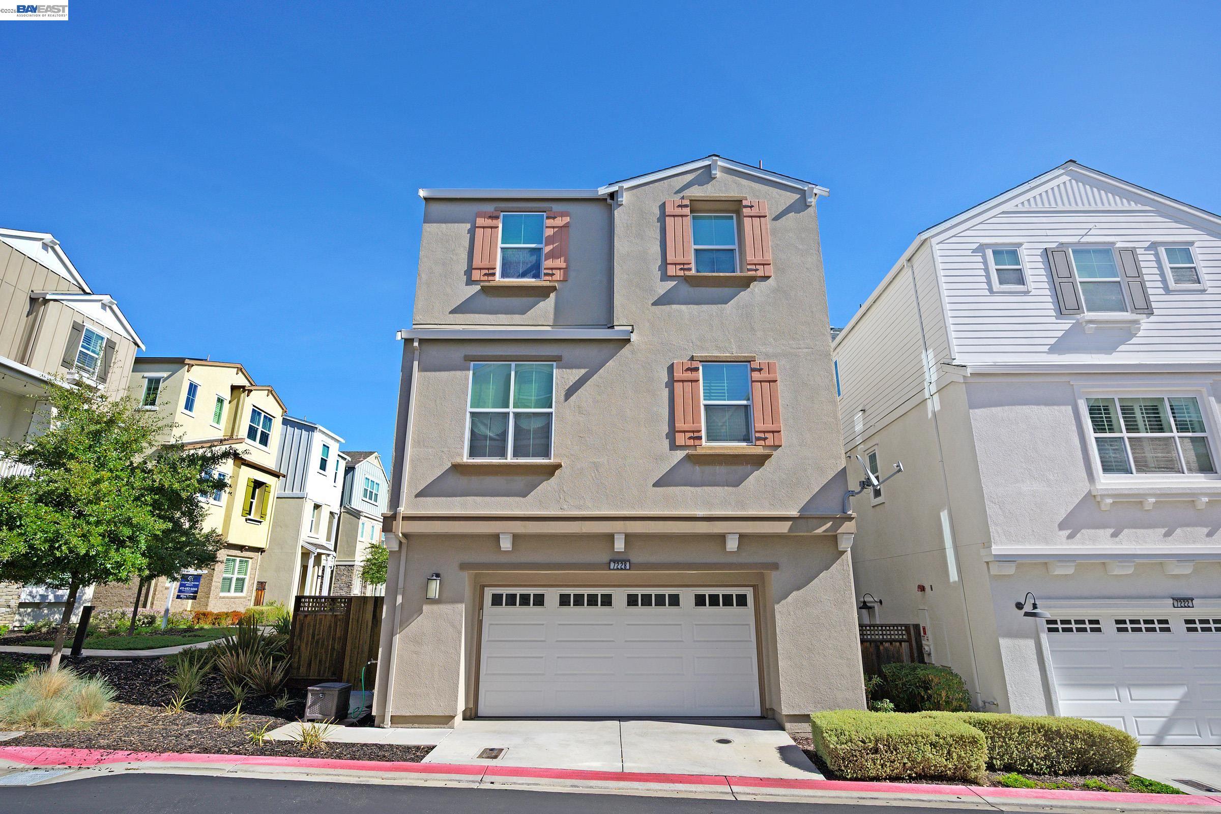 Detail Gallery Image 36 of 41 For 7228 Carneros Ln, Dublin,  CA 94568-4668 - 4 Beds | 3/1 Baths