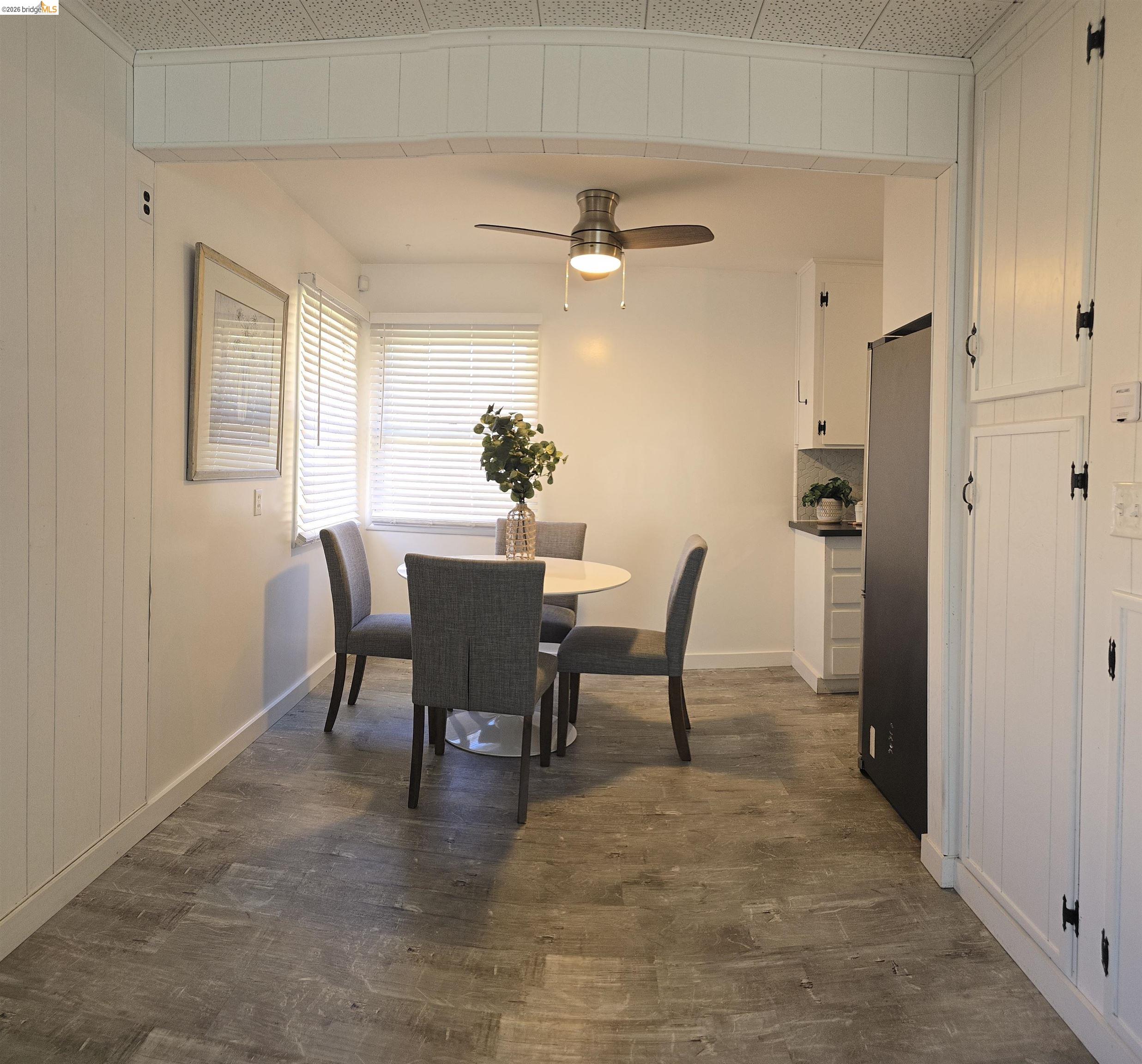 Detail Gallery Image 9 of 22 For 1142 Oakwood Ave, Vallejo,  CA 94591 - 3 Beds | 2 Baths