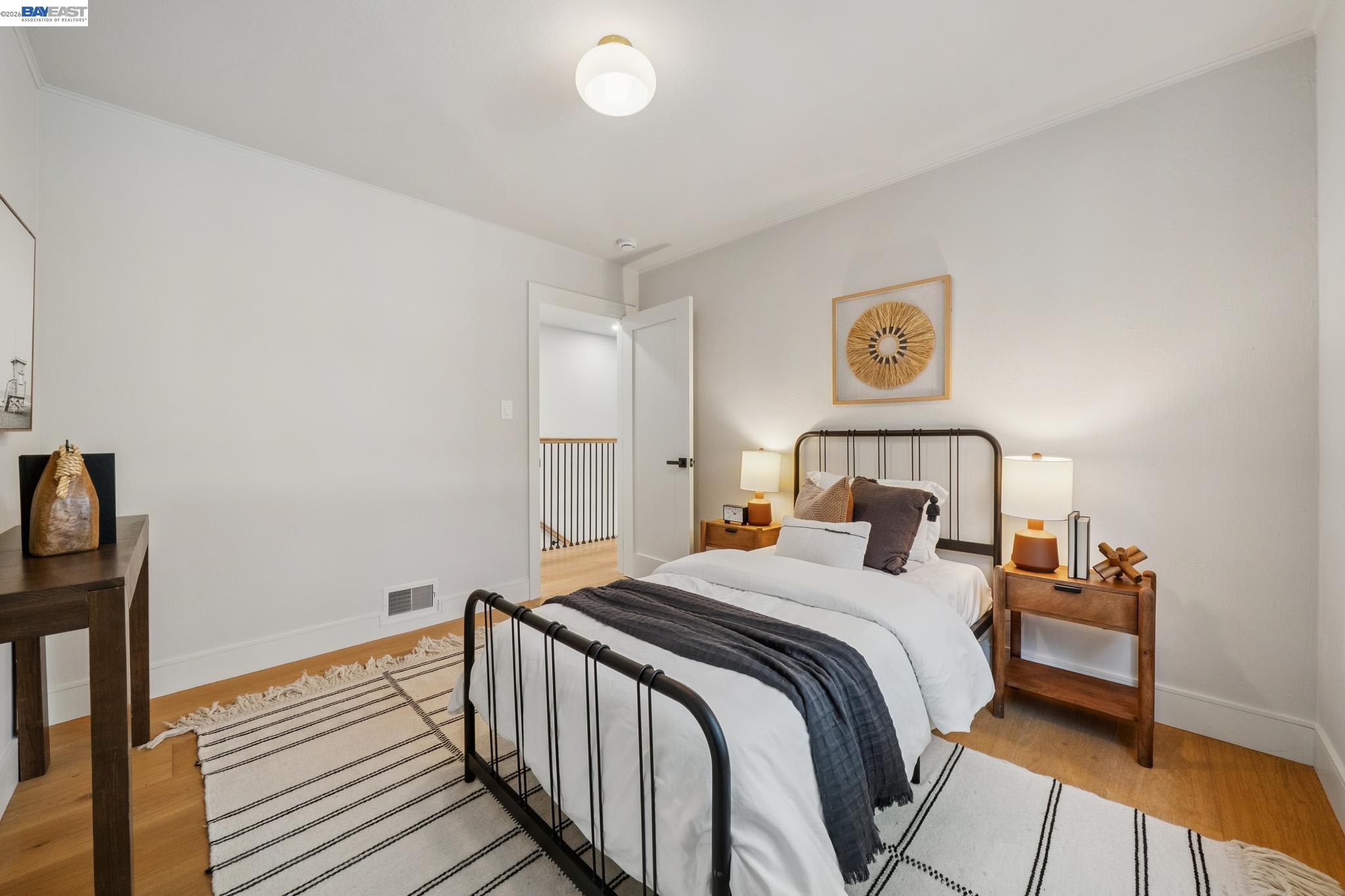 Detail Gallery Image 29 of 60 For 5969 Rincon Dr, Oakland,  CA 94611 - 5 Beds | 3 Baths