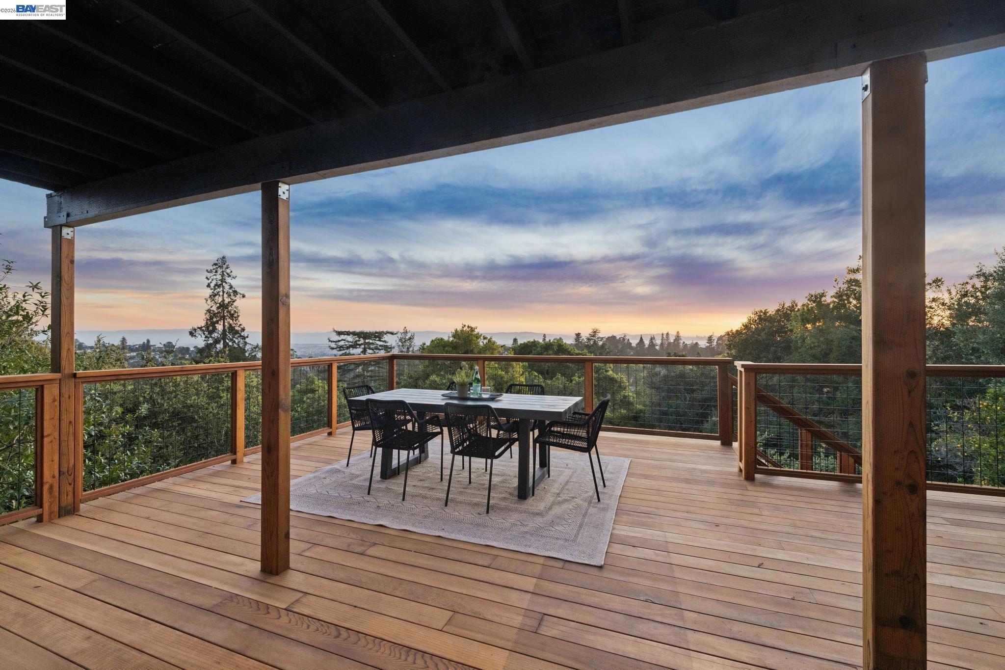 Detail Gallery Image 54 of 60 For 5969 Rincon Dr, Oakland,  CA 94611 - 5 Beds | 3 Baths