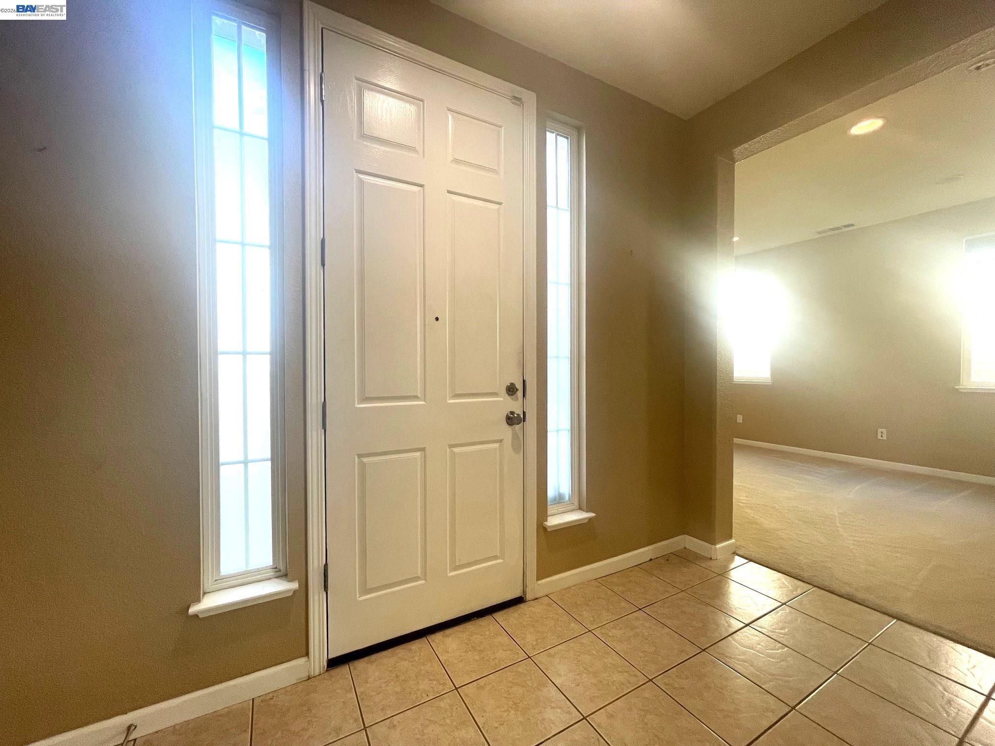 Detail Gallery Image 3 of 35 For 1669 Marina Way,, Brentwood,  CA 94513 - 5 Beds | 3 Baths