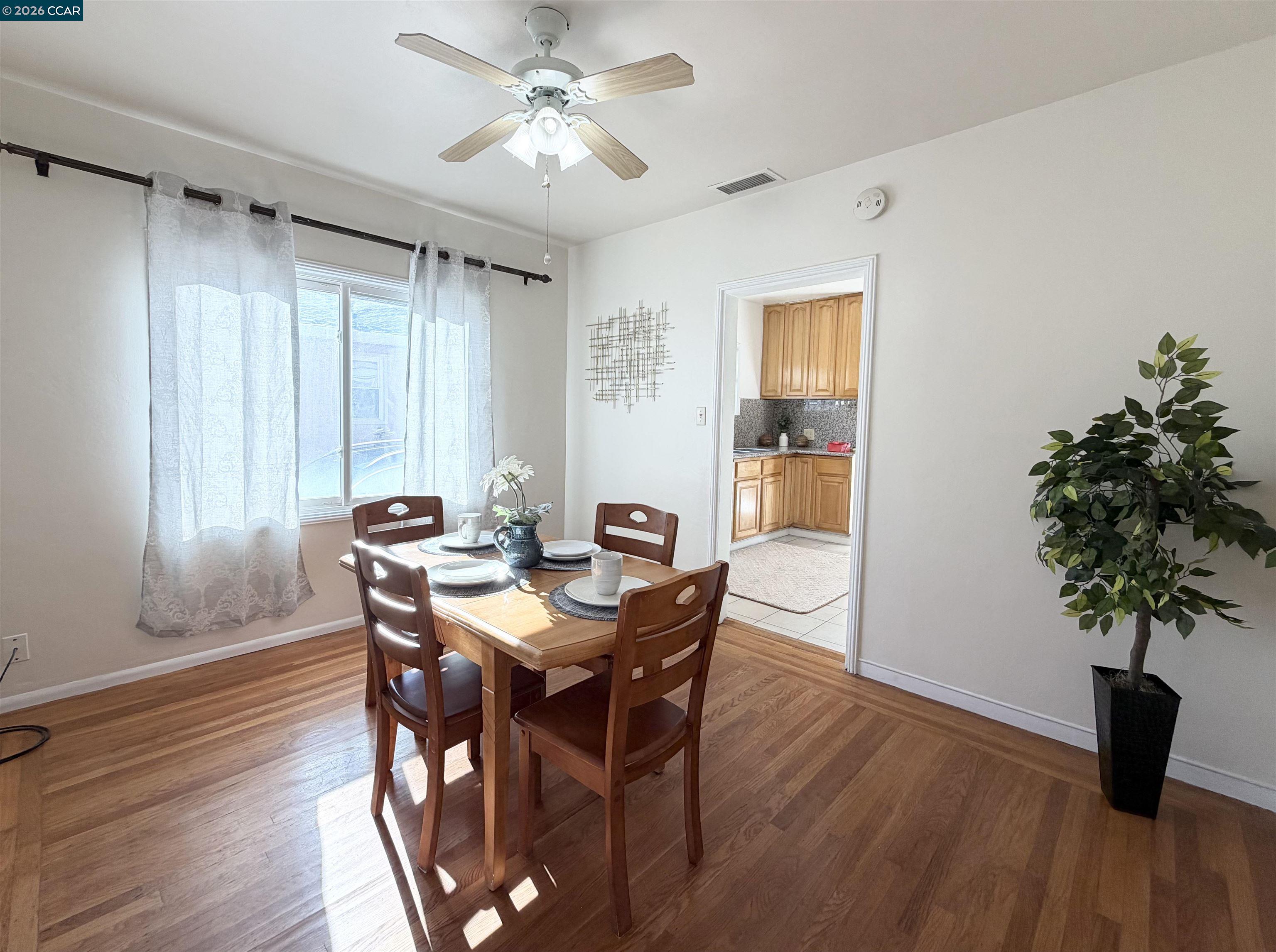 Detail Gallery Image 12 of 38 For 1541 152nd Ave, –,  CA 94578 - 2 Beds | 1 Baths