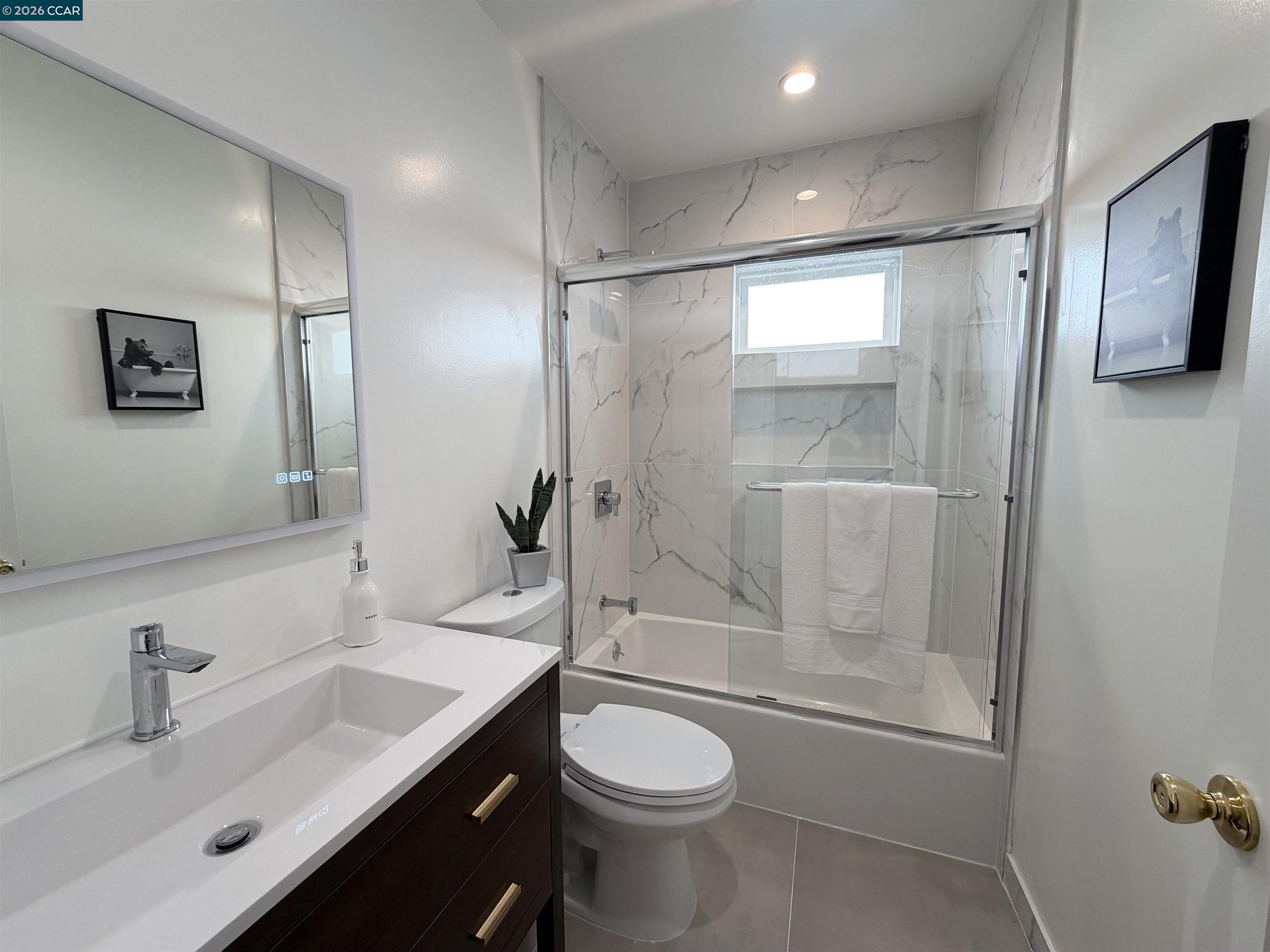 Detail Gallery Image 32 of 38 For 1541 152nd Ave, –,  CA 94578 - 2 Beds | 1 Baths