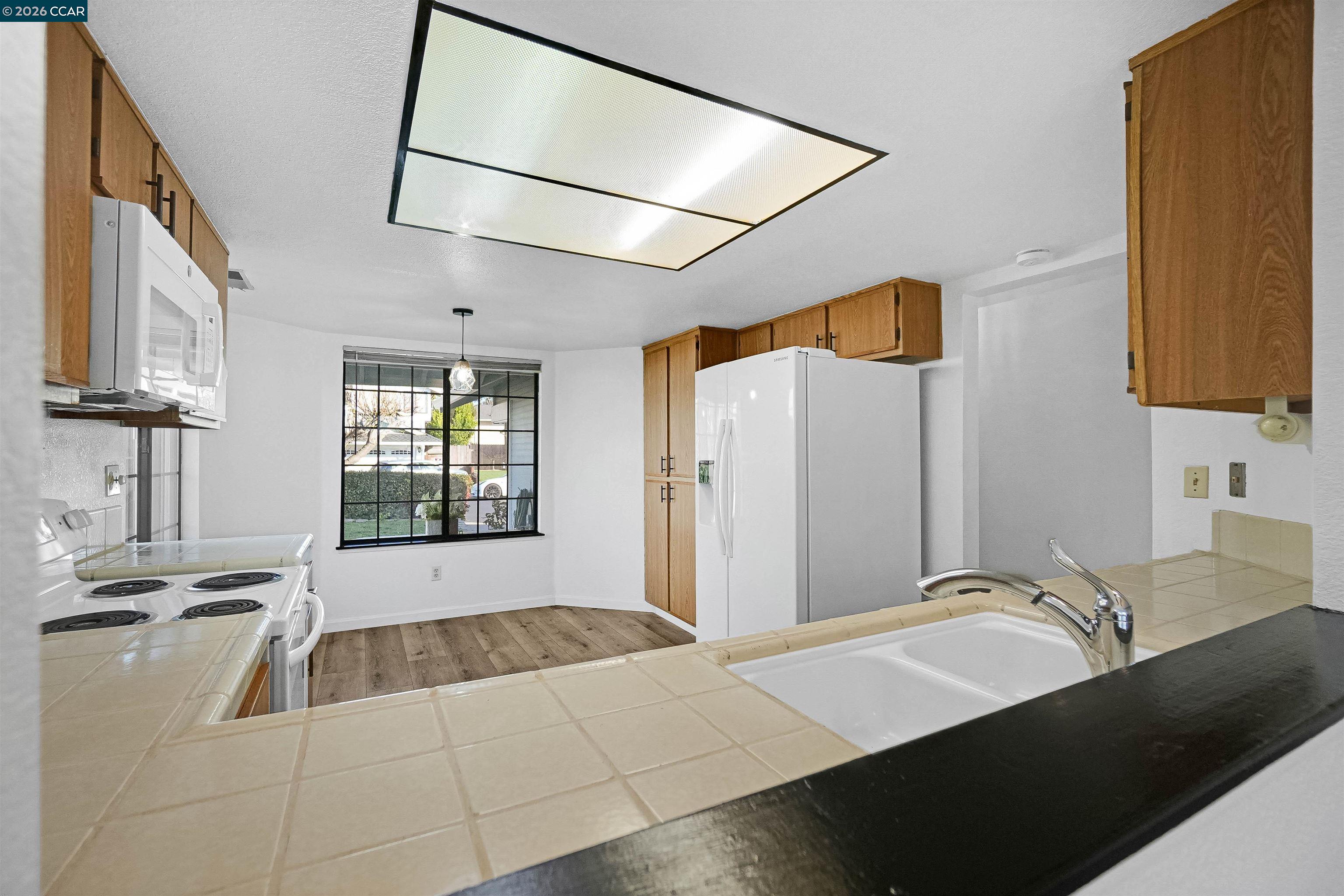 Detail Gallery Image 12 of 31 For 237 Starboard Dr, Vallejo,  CA 94590 - 2 Beds | 1 Baths