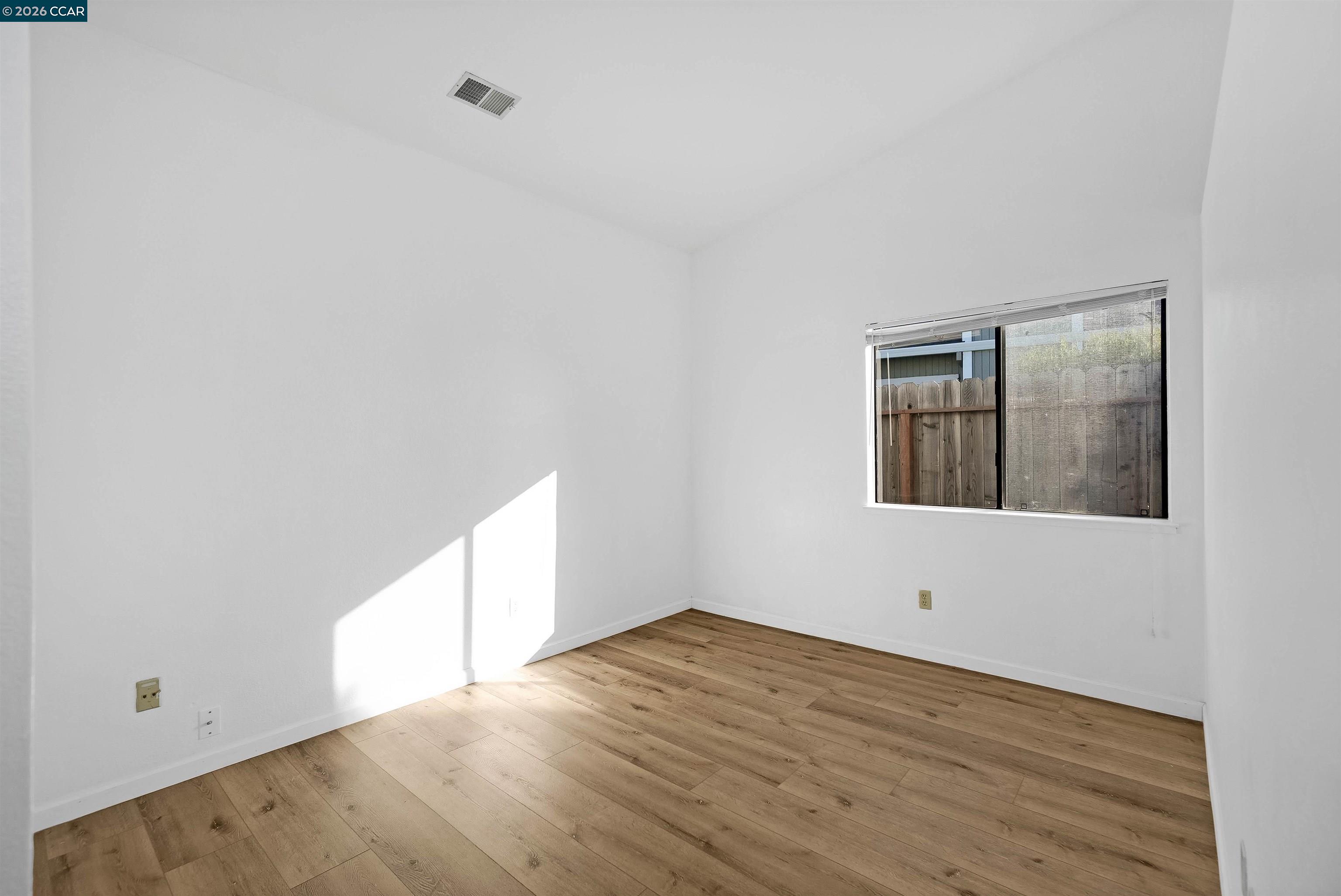 Detail Gallery Image 23 of 31 For 237 Starboard Dr, Vallejo,  CA 94590 - 2 Beds | 1 Baths