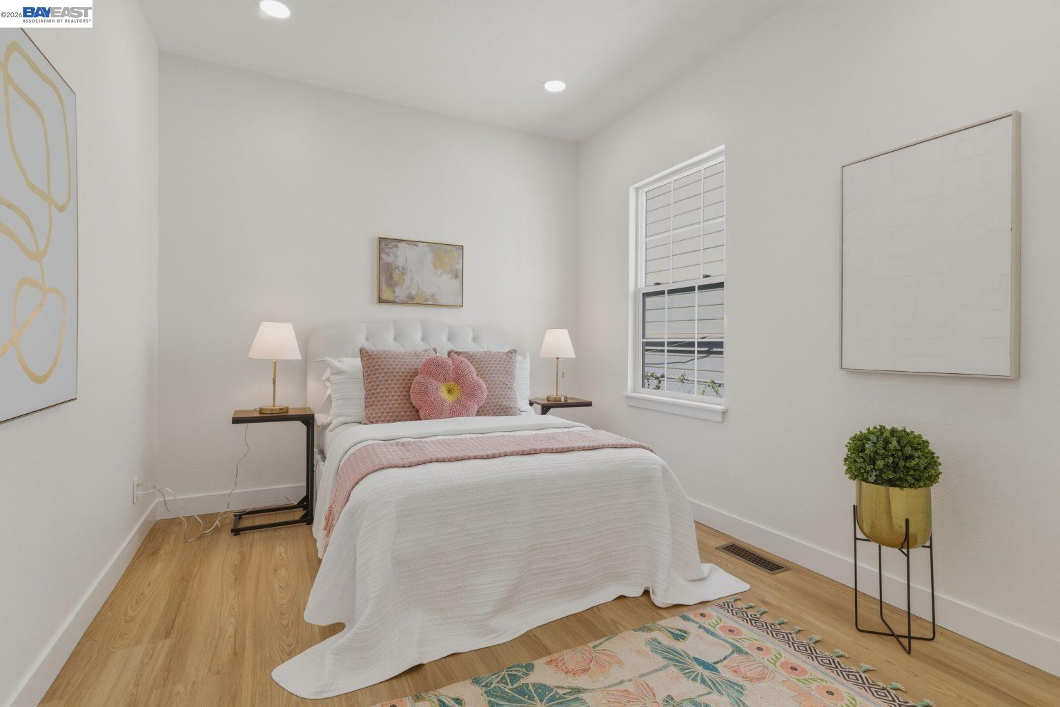 Detail Gallery Image 19 of 45 For 1726 Eagle Ave, Alameda,  CA 94501 - 3 Beds | 2 Baths