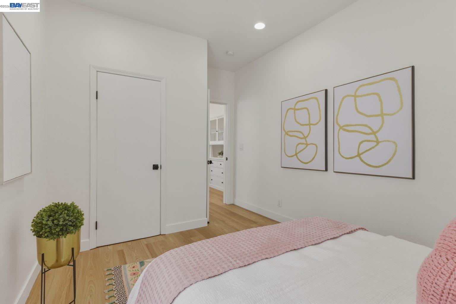 Detail Gallery Image 20 of 45 For 1726 Eagle Ave, Alameda,  CA 94501 - 3 Beds | 2 Baths