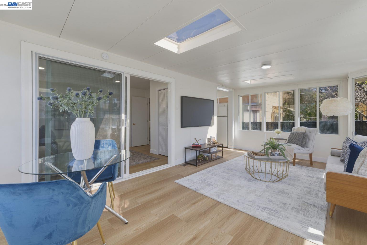 Detail Gallery Image 28 of 45 For 1726 Eagle Ave, Alameda,  CA 94501 - 3 Beds | 2 Baths