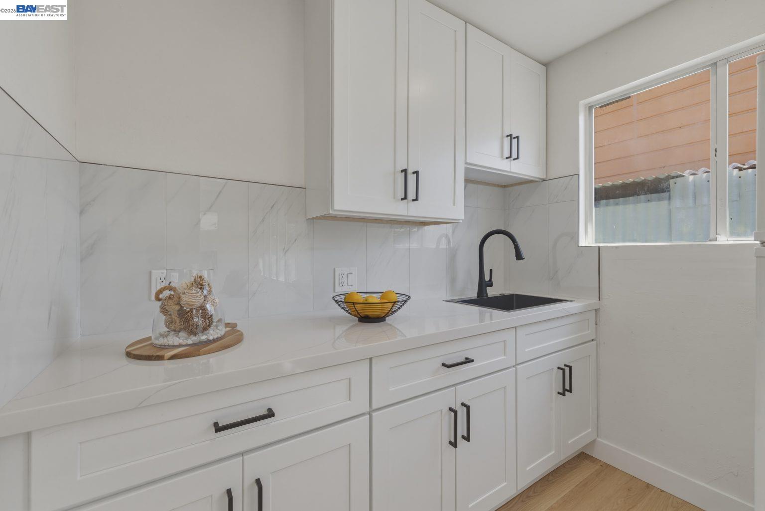 Detail Gallery Image 35 of 45 For 1726 Eagle Ave, Alameda,  CA 94501 - 3 Beds | 2 Baths