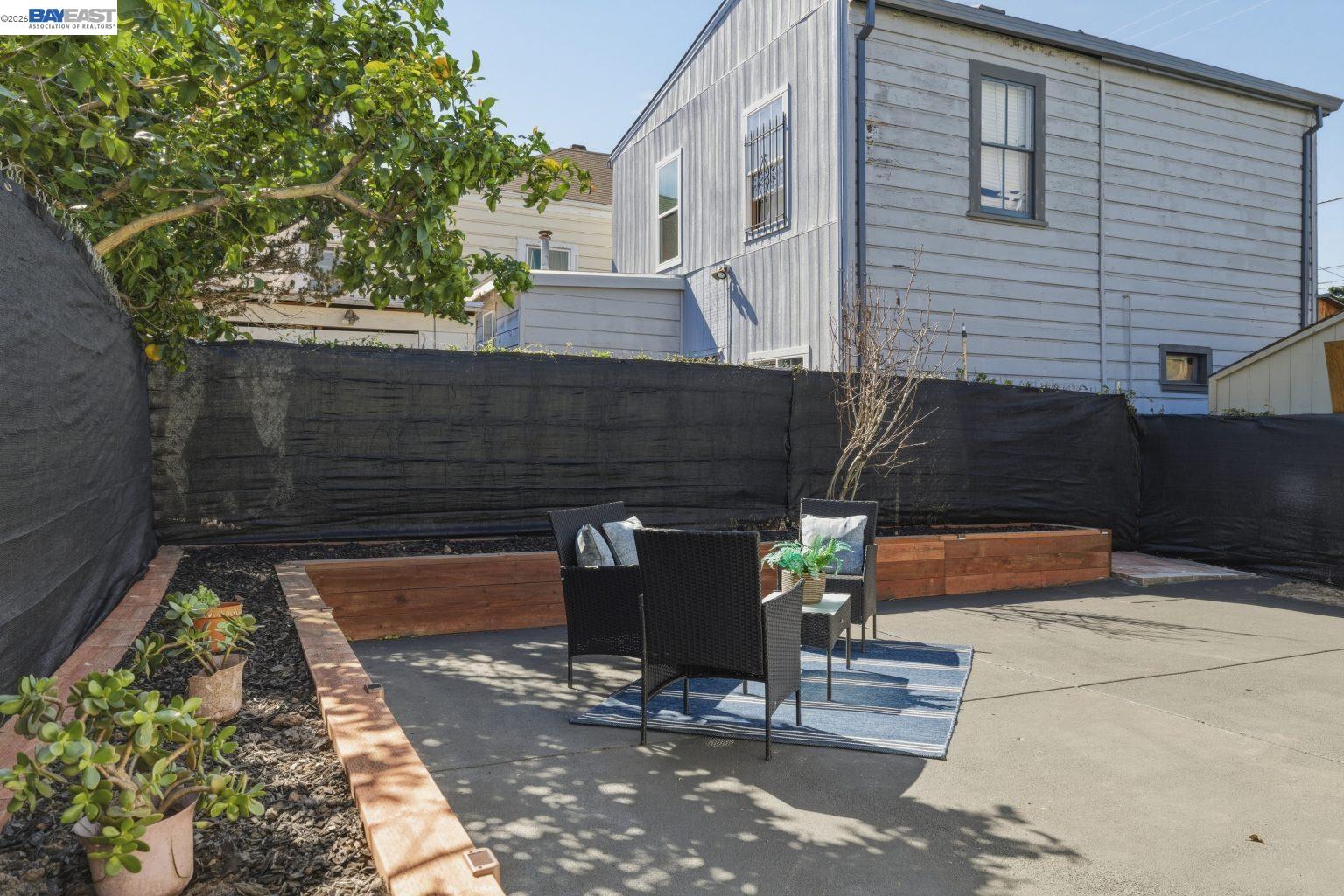 Detail Gallery Image 37 of 45 For 1726 Eagle Ave, Alameda,  CA 94501 - 3 Beds | 2 Baths