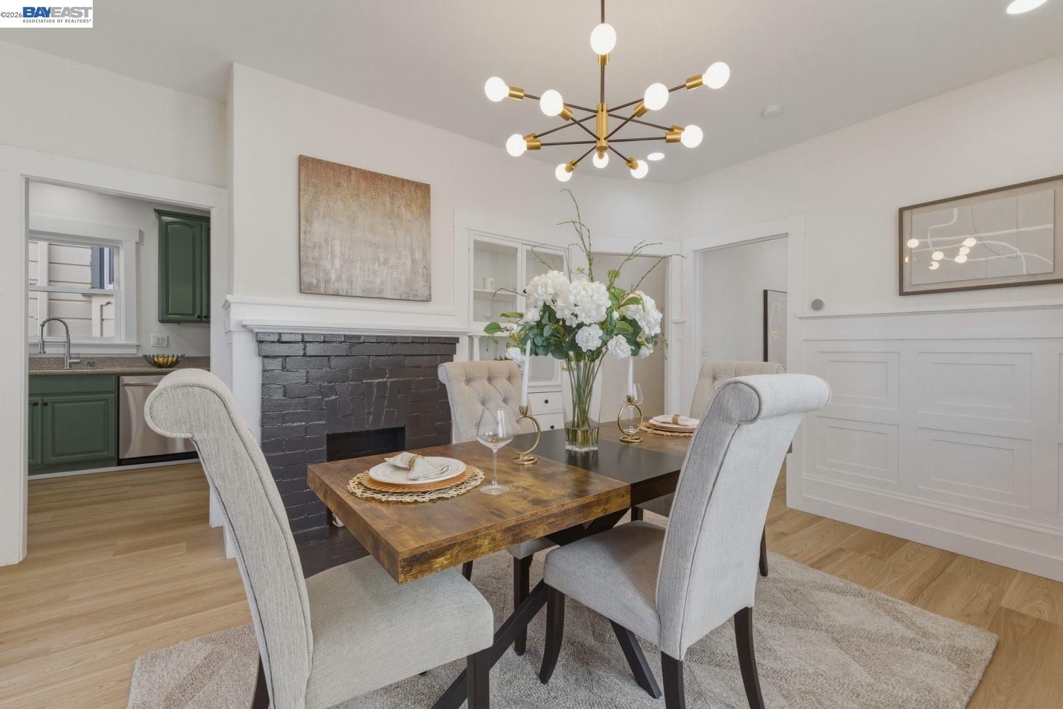 Detail Gallery Image 9 of 45 For 1726 Eagle Ave, Alameda,  CA 94501 - 3 Beds | 2 Baths