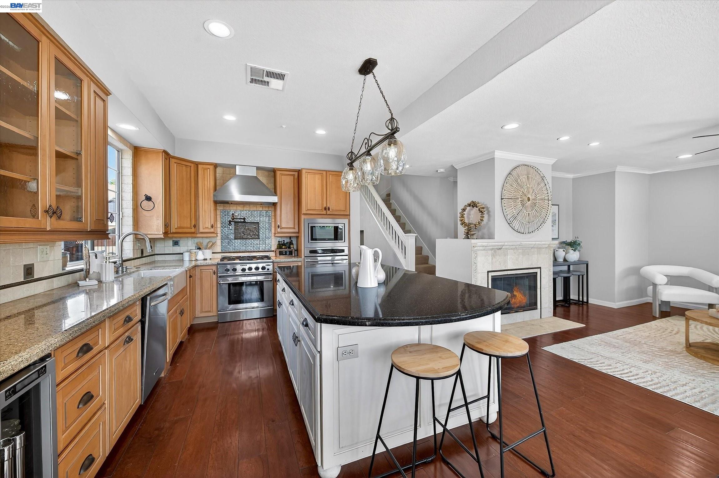 Detail Gallery Image 4 of 41 For 1426 Jayhawk Ln, Livermore,  CA 94551 - 4 Beds | 2/1 Baths