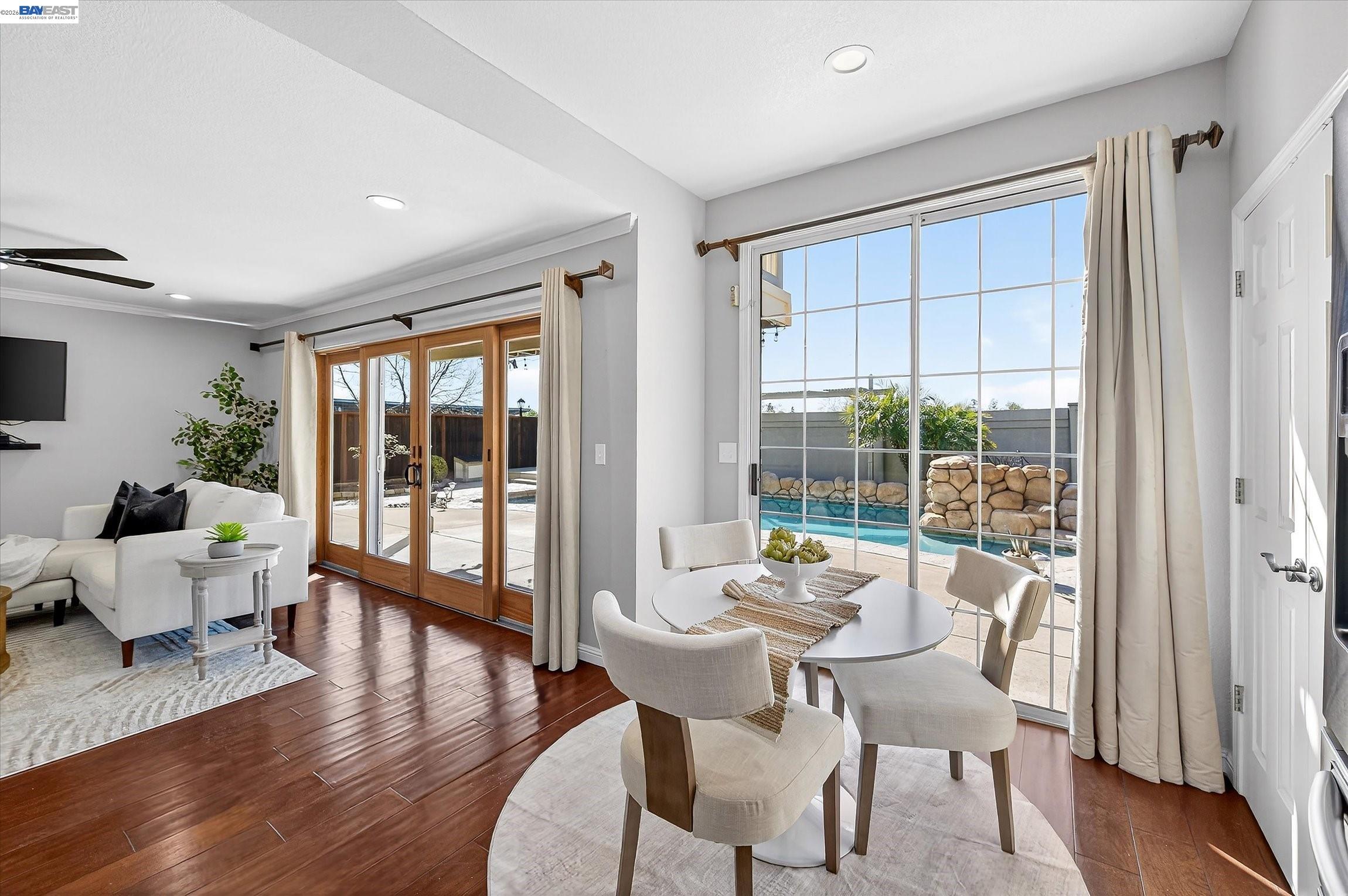 Detail Gallery Image 10 of 41 For 1426 Jayhawk Ln, Livermore,  CA 94551 - 4 Beds | 2/1 Baths