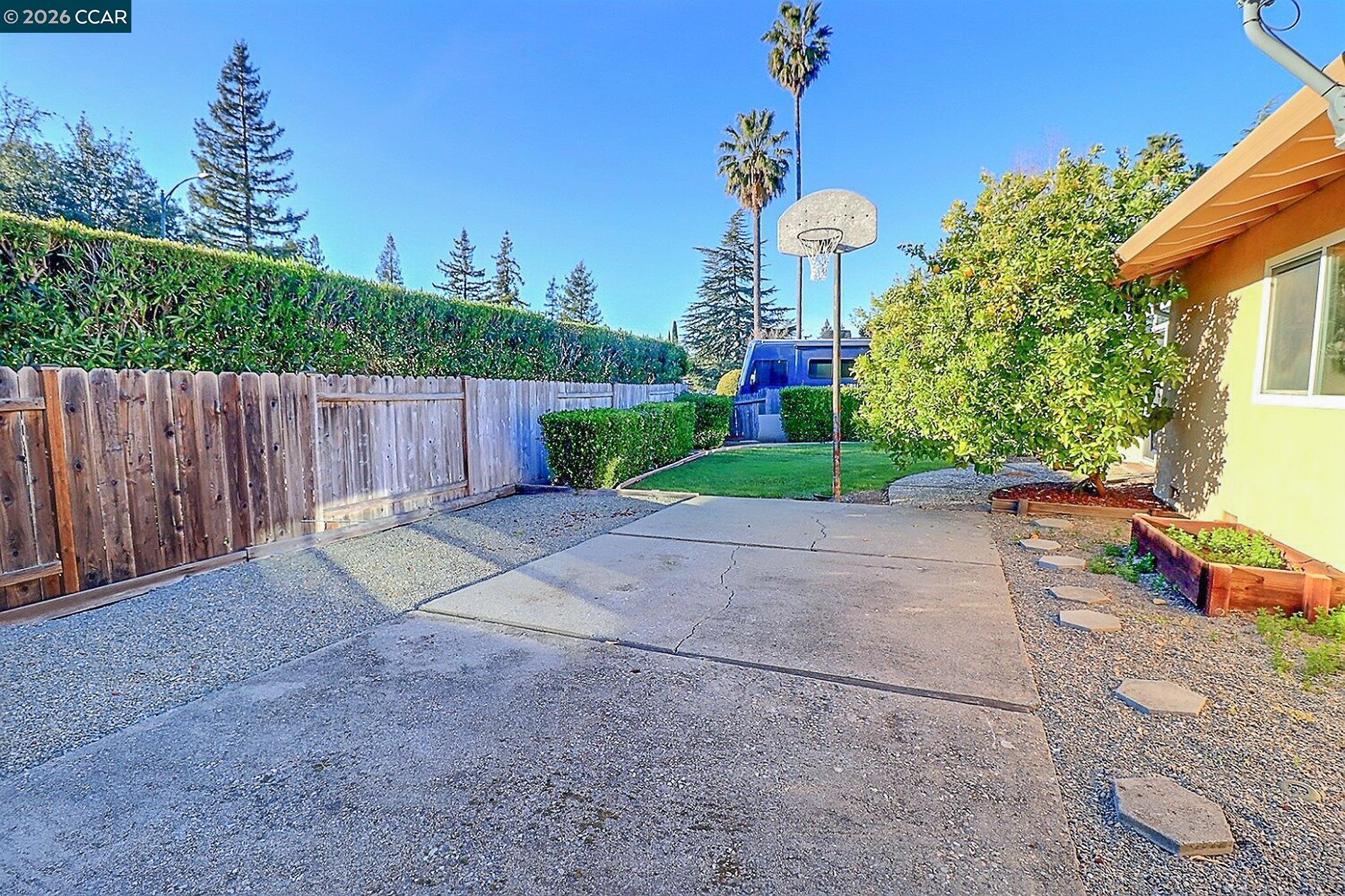 Detail Gallery Image 33 of 60 For 3320 Bowmore Court, Walnut Creek,  CA 94598-3901 - 4 Beds | 2 Baths