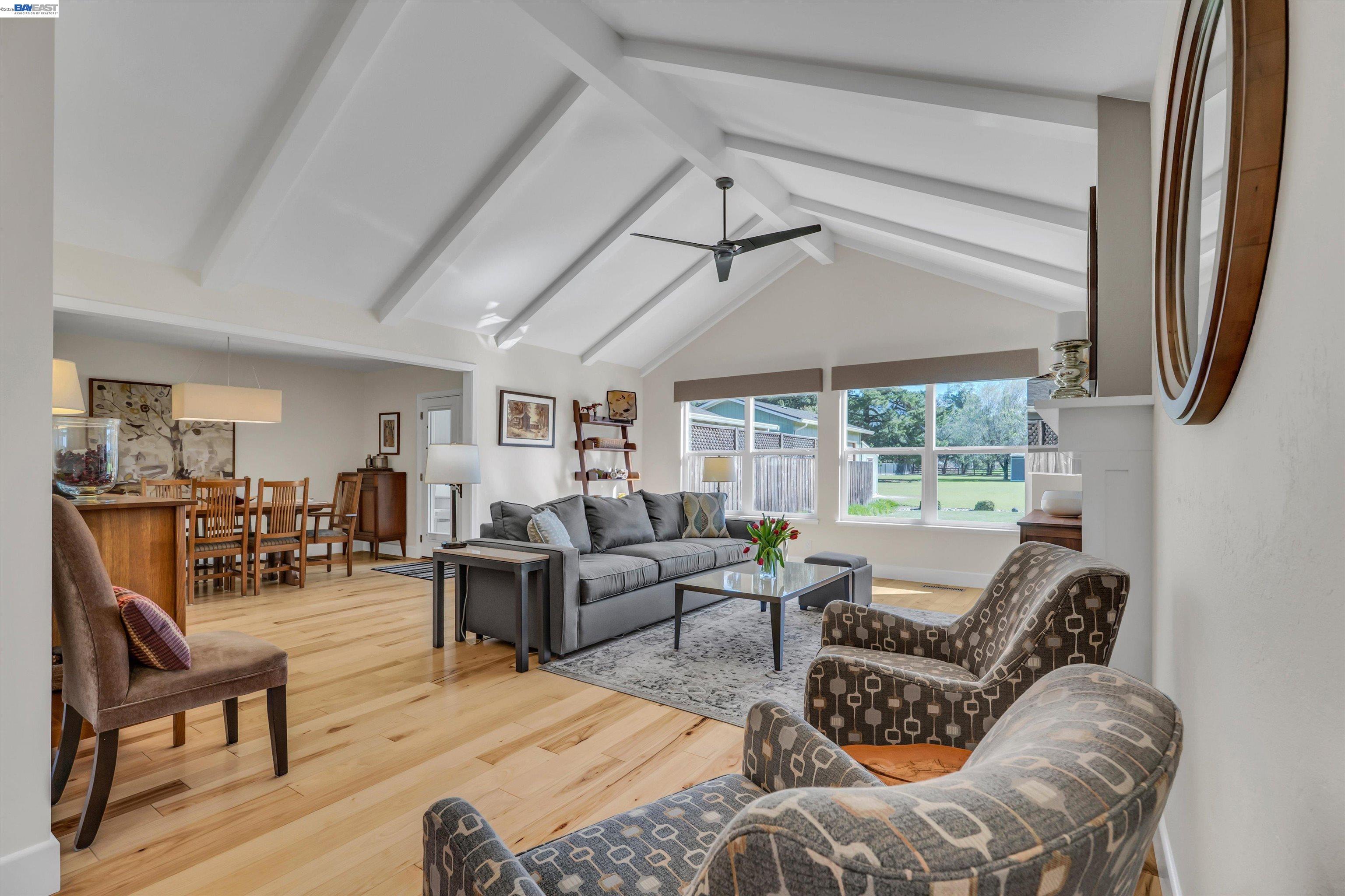 Detail Gallery Image 16 of 55 For 1450 Finley Rd, Pleasanton,  CA 94588 - 4 Beds | 2 Baths