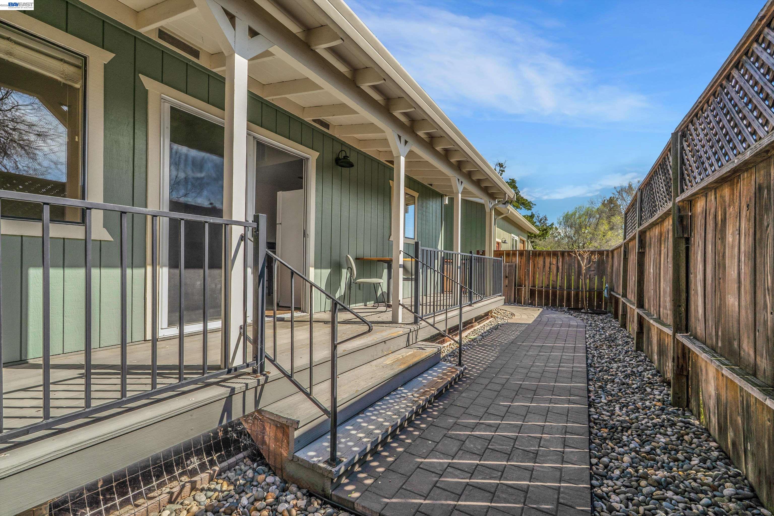 Detail Gallery Image 38 of 55 For 1450 Finley Rd, Pleasanton,  CA 94588 - 4 Beds | 2 Baths