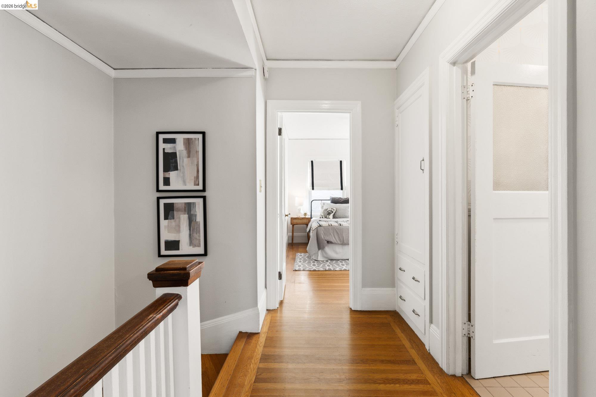 Detail Gallery Image 26 of 47 For 1019 Trestle Glen Rd, Oakland,  CA 94610 - 3 Beds | 2/1 Baths