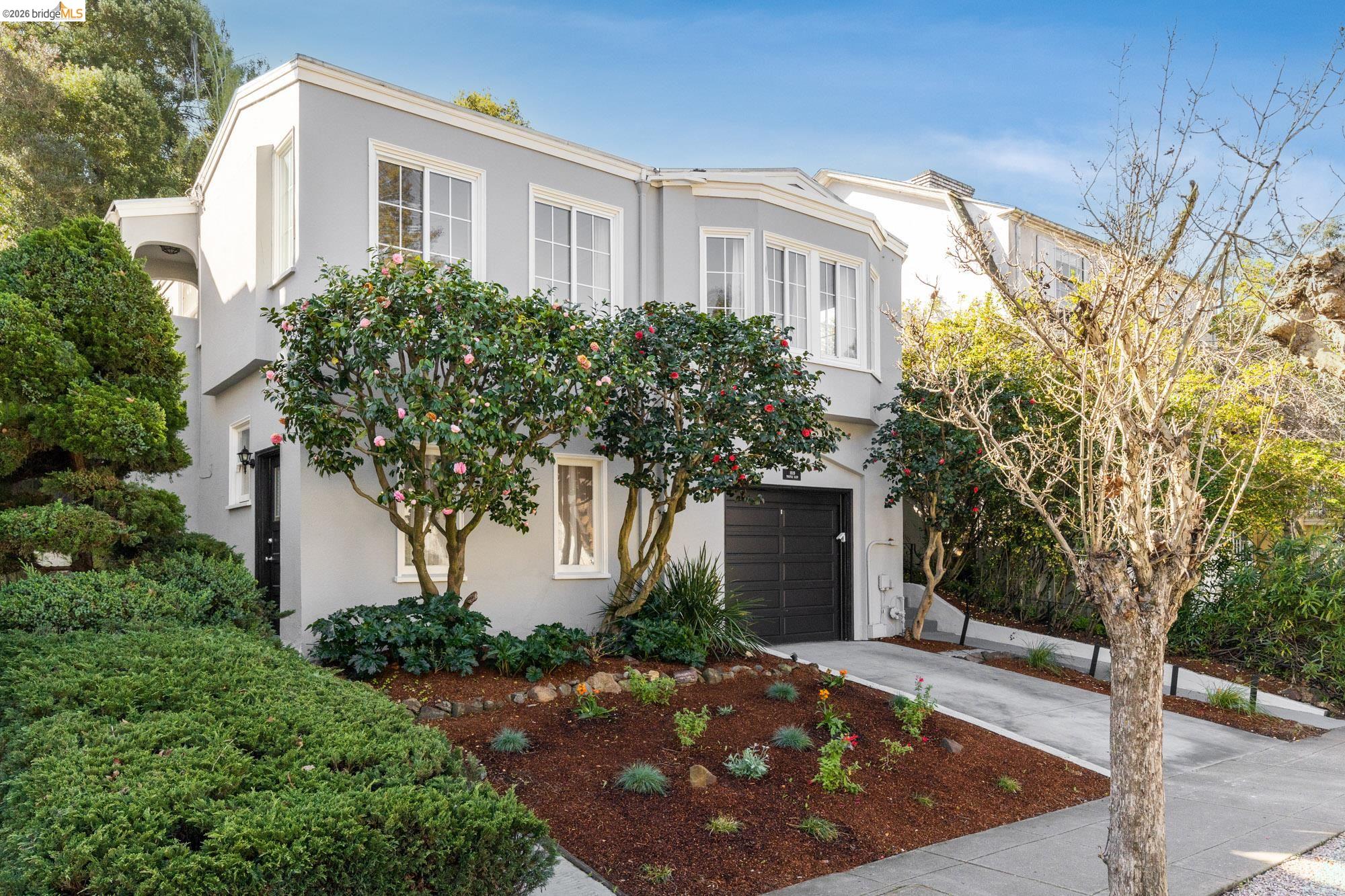 Detail Gallery Image 42 of 47 For 1019 Trestle Glen Rd, Oakland,  CA 94610 - 3 Beds | 2/1 Baths