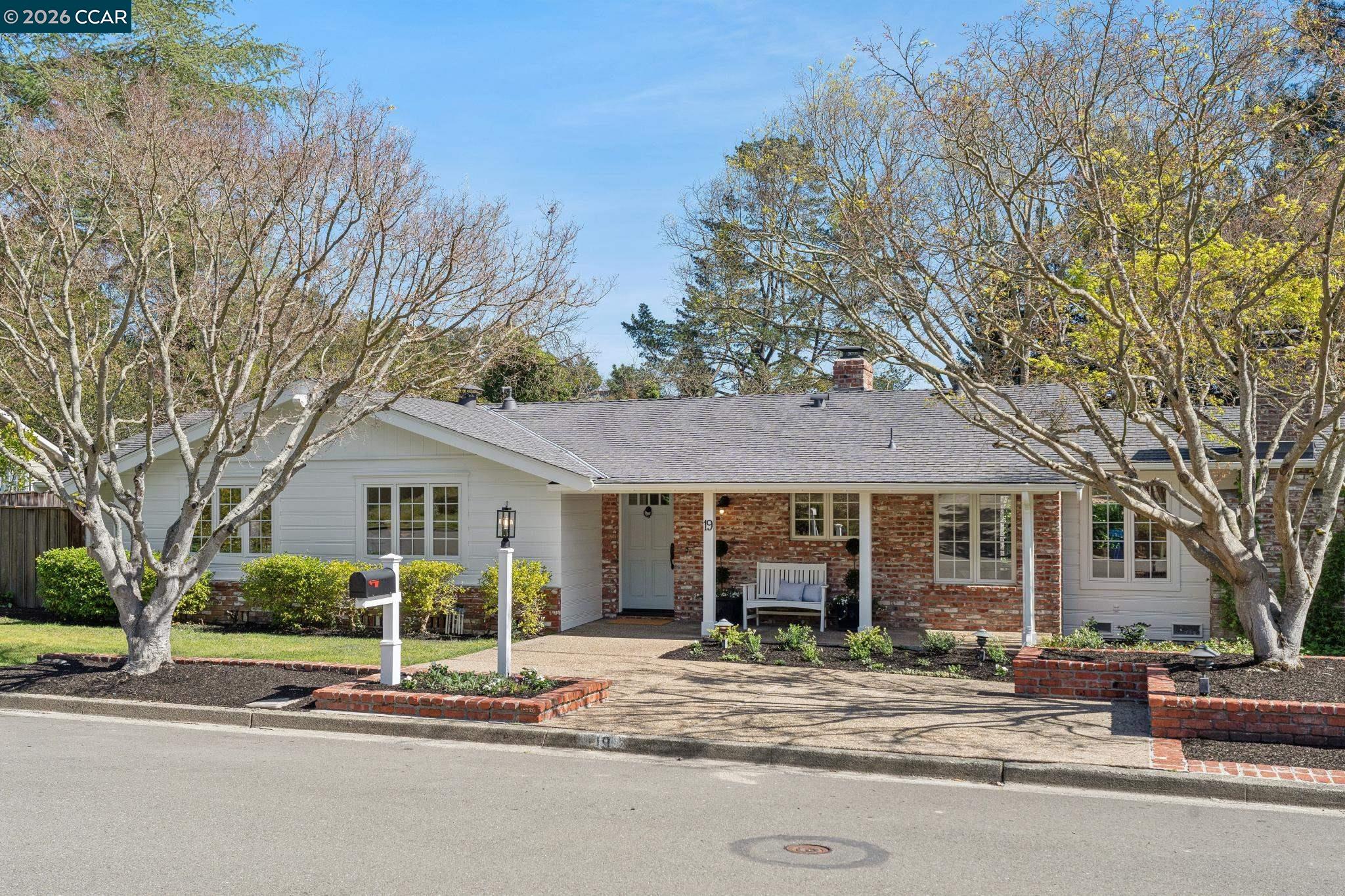 39 Mira Loma Rd, Orinda, CA, 94563