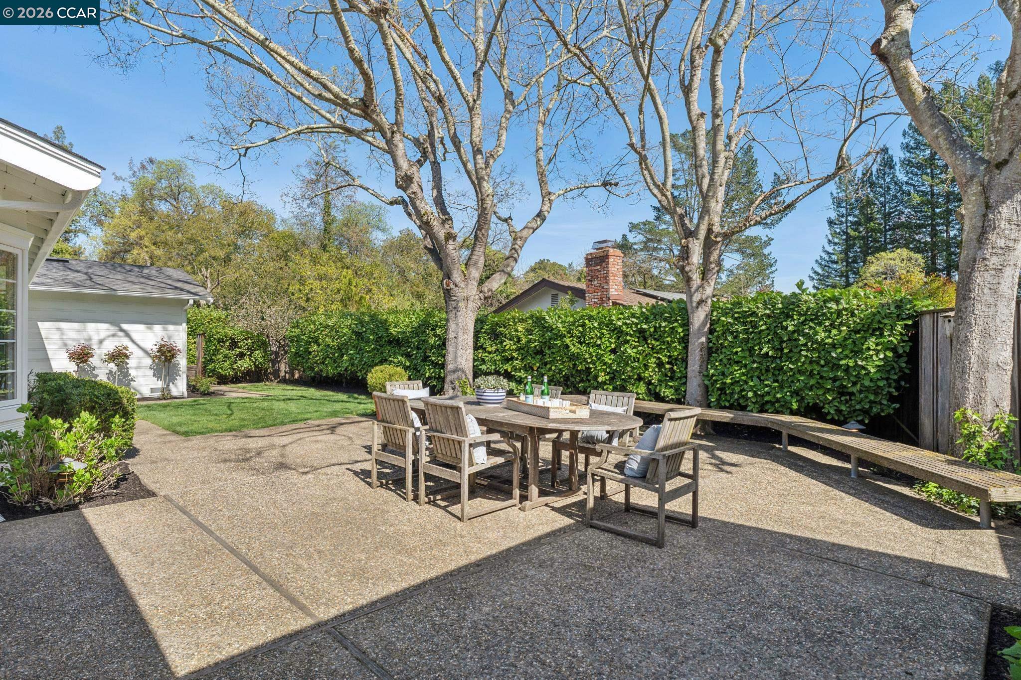 Detail Gallery Image 42 of 48 For 19 Eastwood Dr, Orinda,  CA 94563 - 4 Beds | 3 Baths