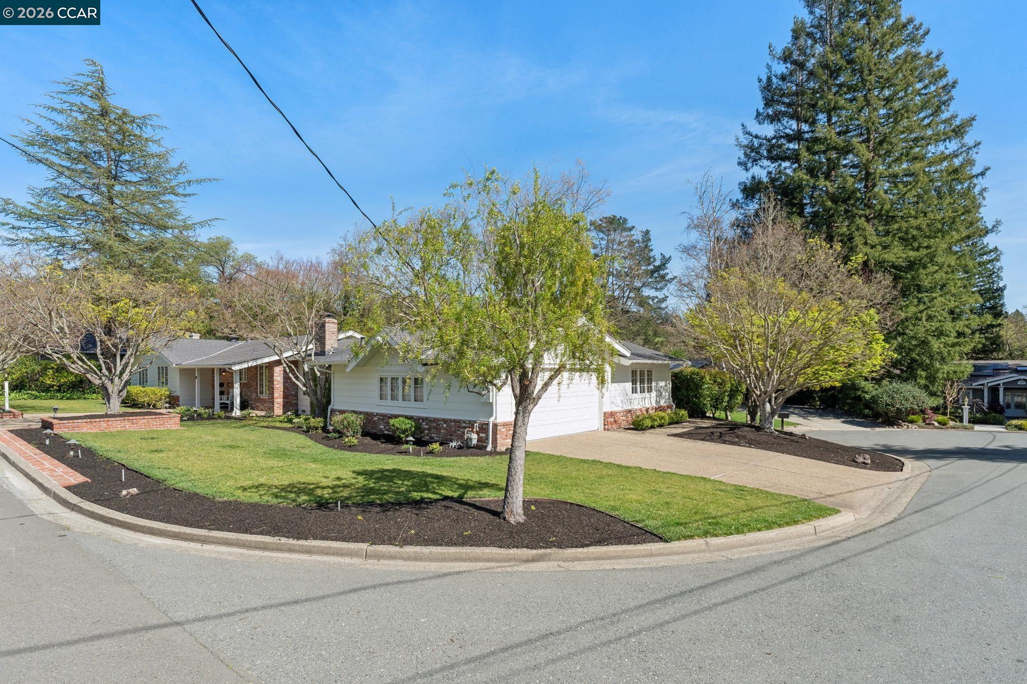 Detail Gallery Image 47 of 48 For 19 Eastwood Dr, Orinda,  CA 94563 - 4 Beds | 3 Baths