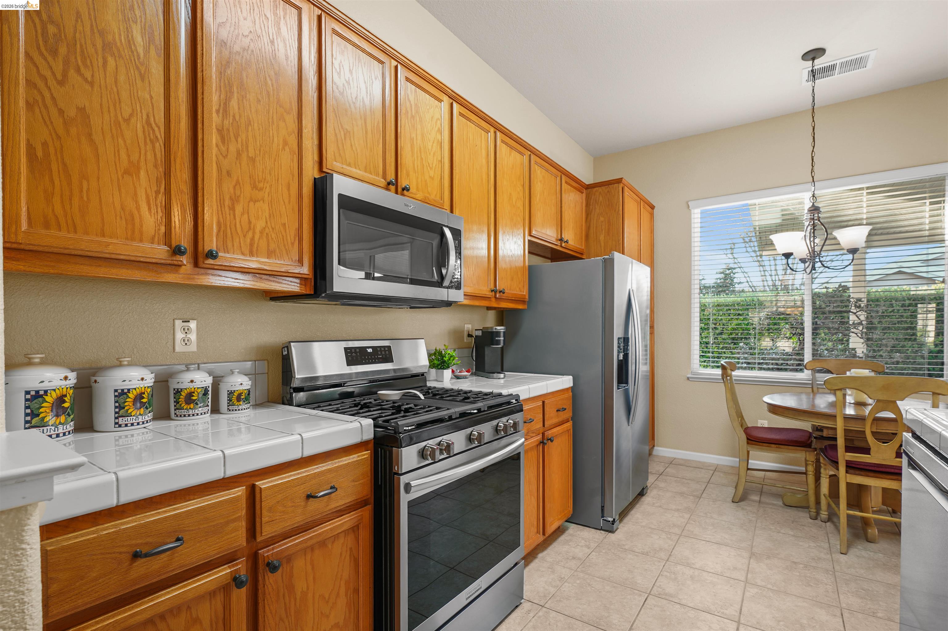 Detail Gallery Image 11 of 39 For 680 Stewart Way, Brentwood,  CA 94513 - 2 Beds | 2 Baths