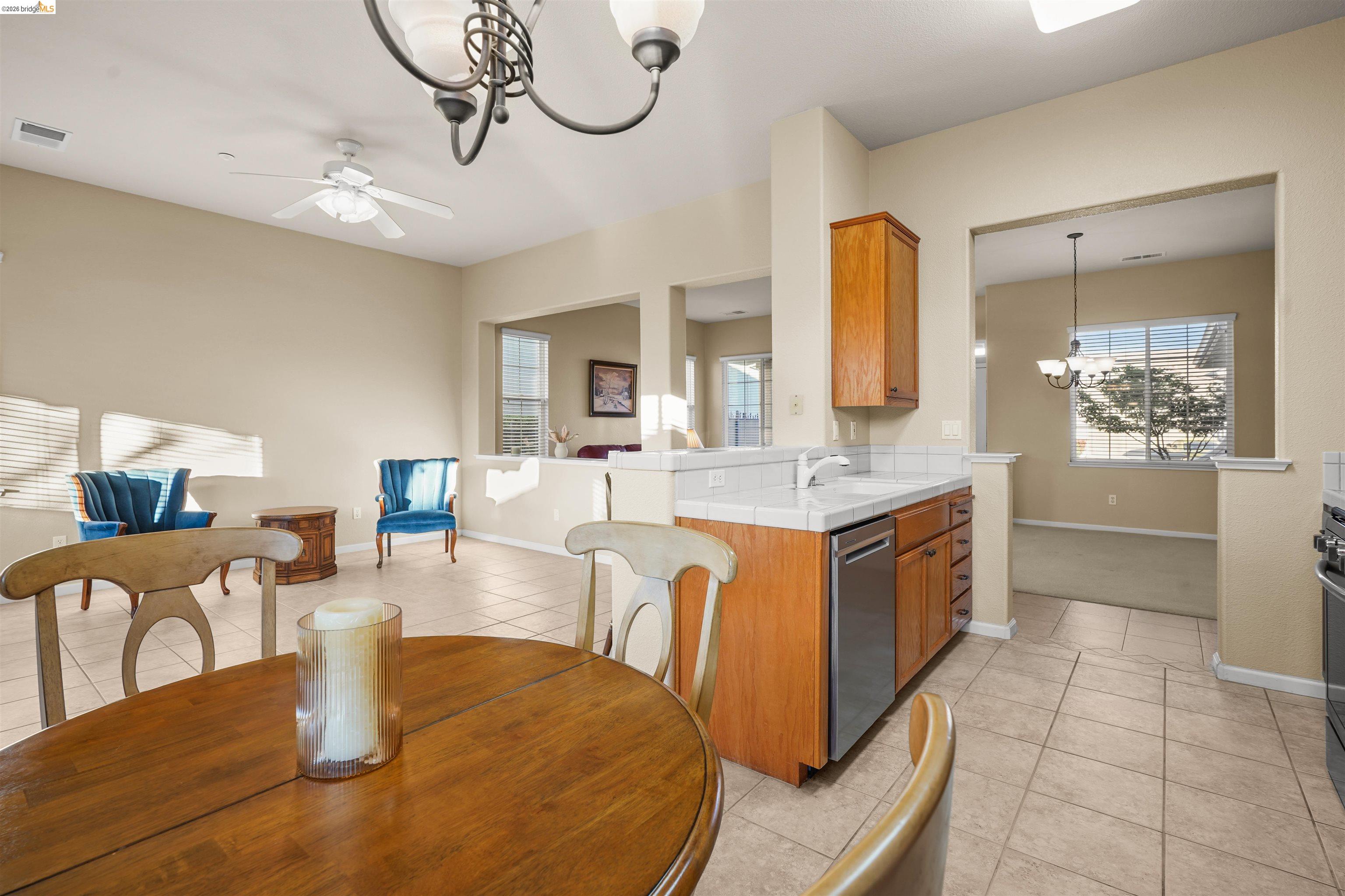 Detail Gallery Image 14 of 39 For 680 Stewart Way, Brentwood,  CA 94513 - 2 Beds | 2 Baths