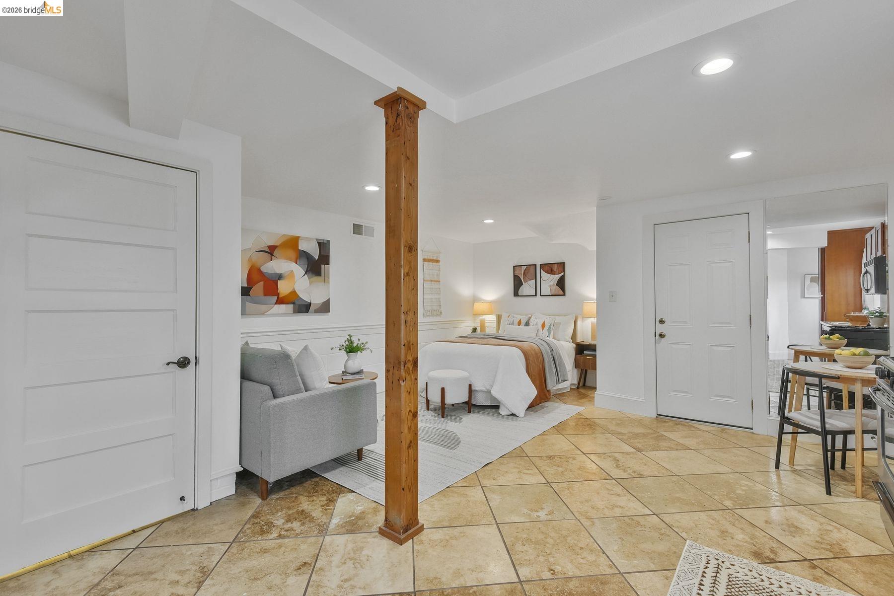 Detail Gallery Image 39 of 60 For 24 Cabrillo Pl, Oakland,  CA 94611 - 3 Beds | 2 Baths