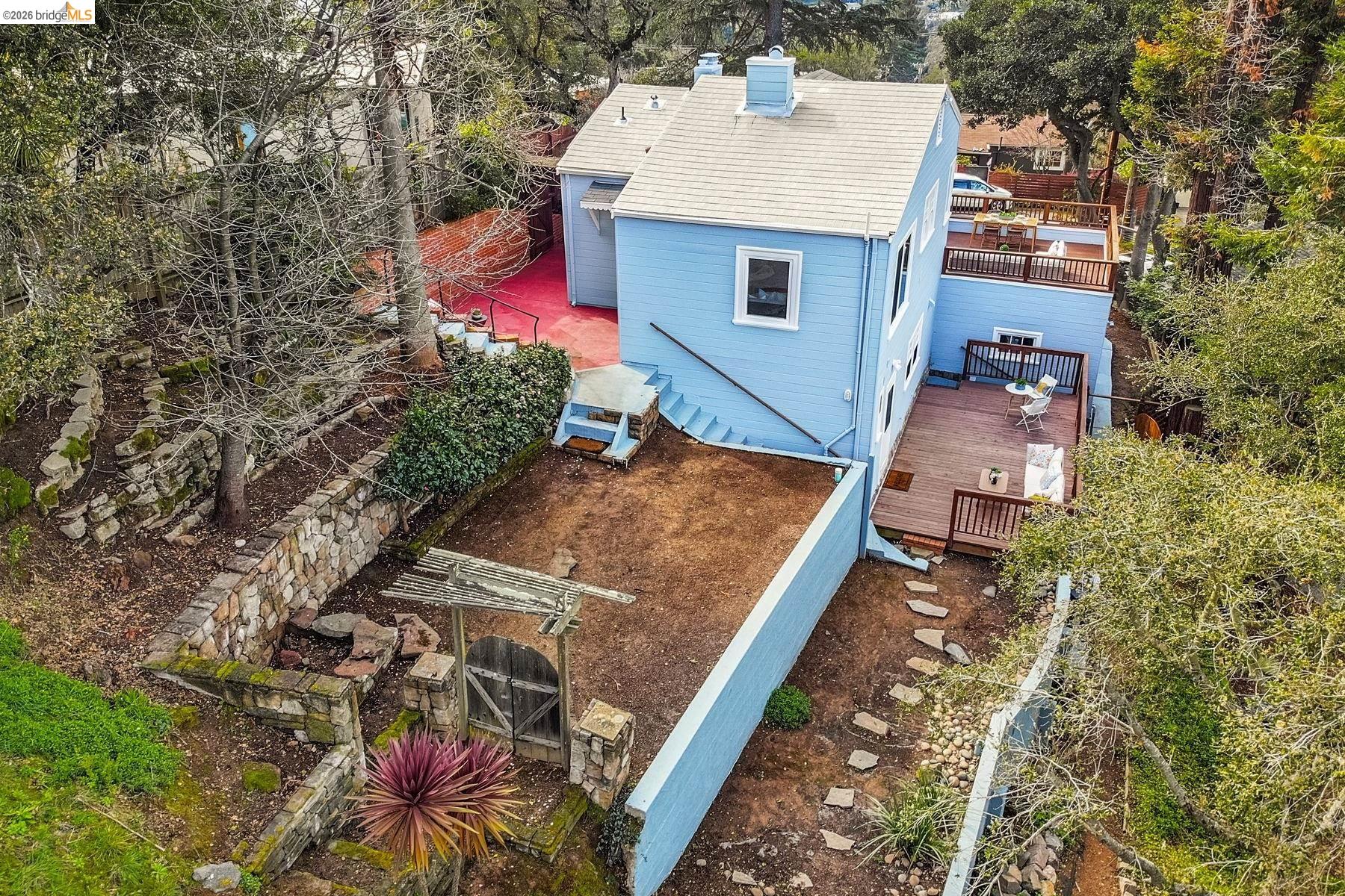 Detail Gallery Image 57 of 60 For 24 Cabrillo Pl, Oakland,  CA 94611 - 3 Beds | 2 Baths