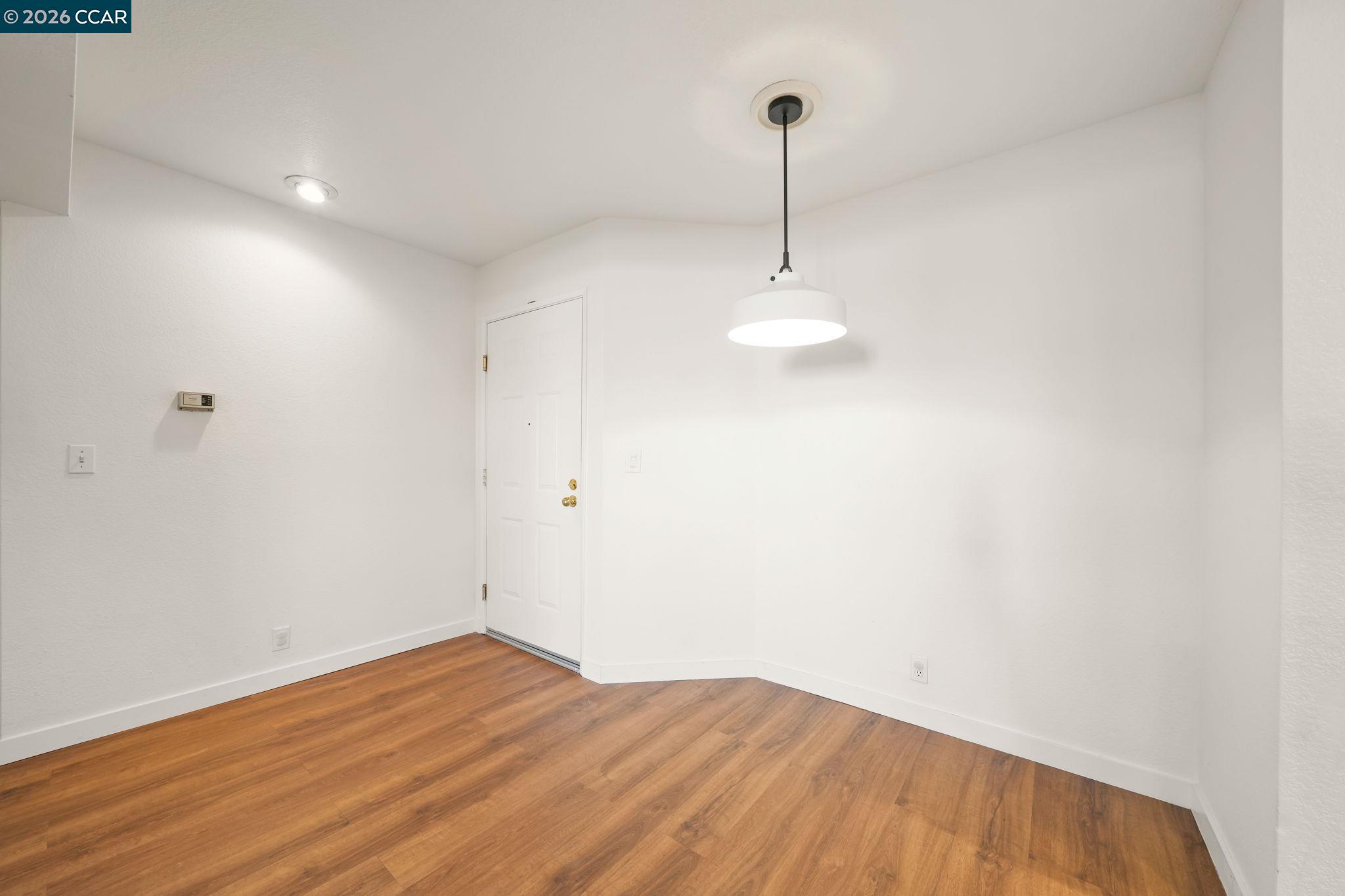 Detail Gallery Image 4 of 28 For 1430 Bel Air Dr #103,  Concord,  CA 94521 - 2 Beds | 2 Baths