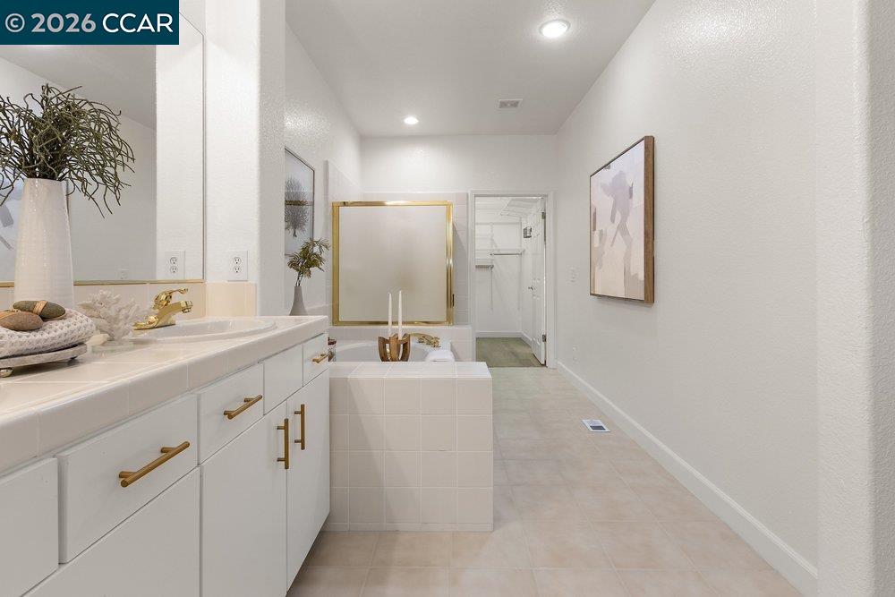 Photo #22: 41126861 Listing: Photo #22