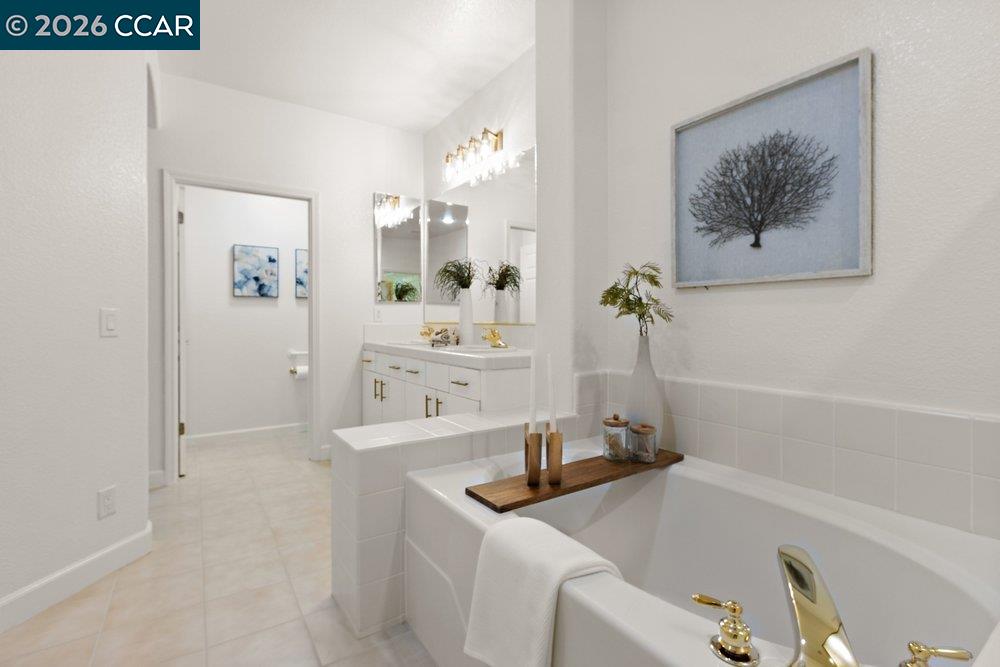 Photo #24: 41126861 Listing: Photo #24