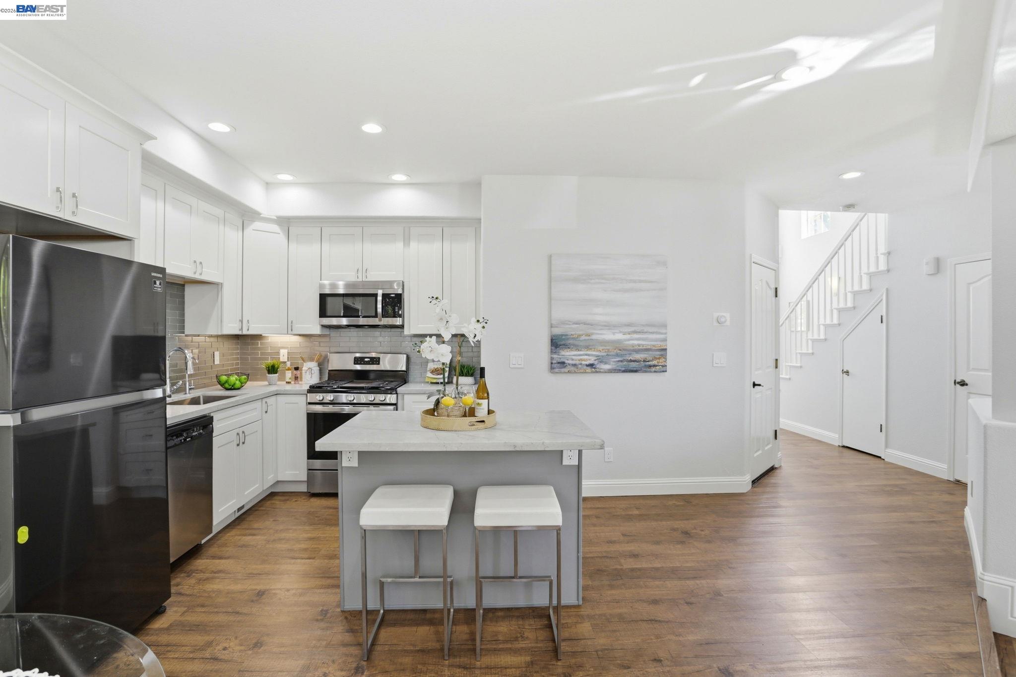 Detail Gallery Image 16 of 37 For 399 Bundy Ave, San Jose,  CA 95117 - 2 Beds | 2/1 Baths