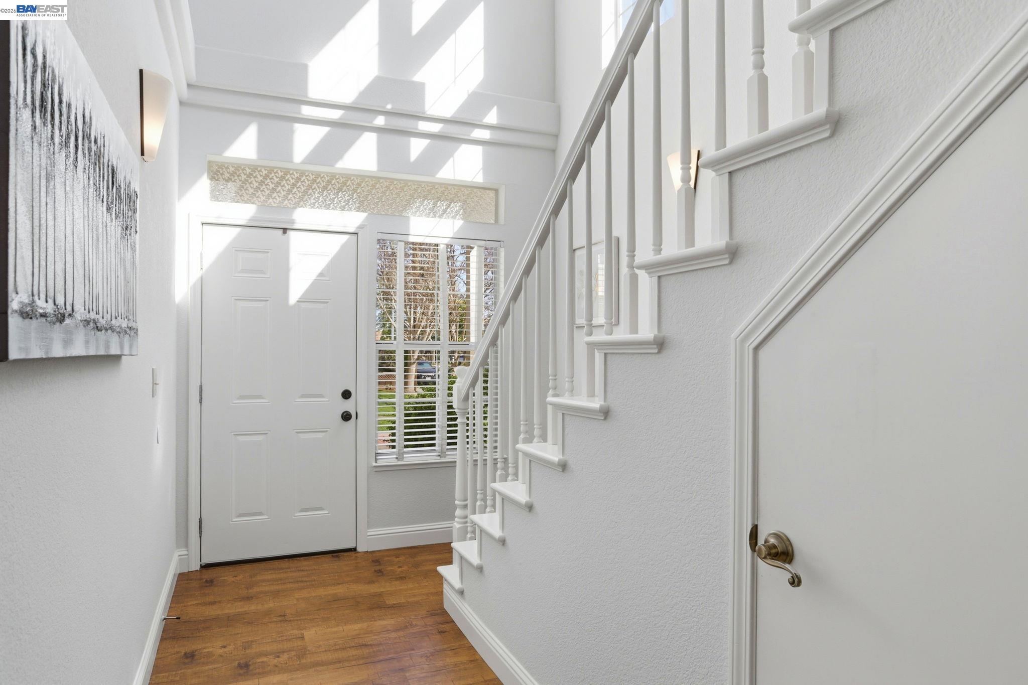 Detail Gallery Image 4 of 37 For 399 Bundy Ave, San Jose,  CA 95117 - 2 Beds | 2/1 Baths