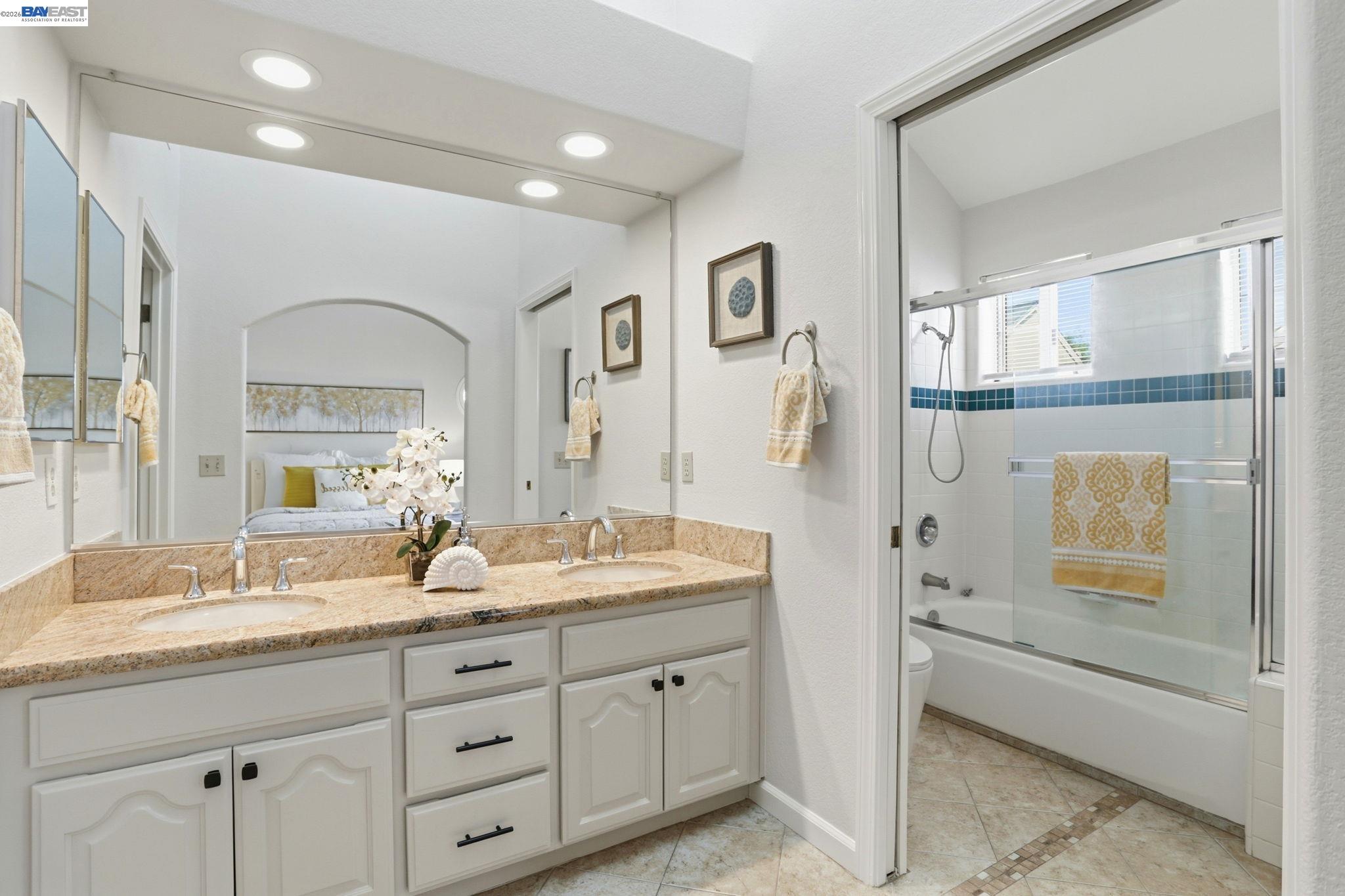 Detail Gallery Image 31 of 37 For 399 Bundy Ave, San Jose,  CA 95117 - 2 Beds | 2/1 Baths