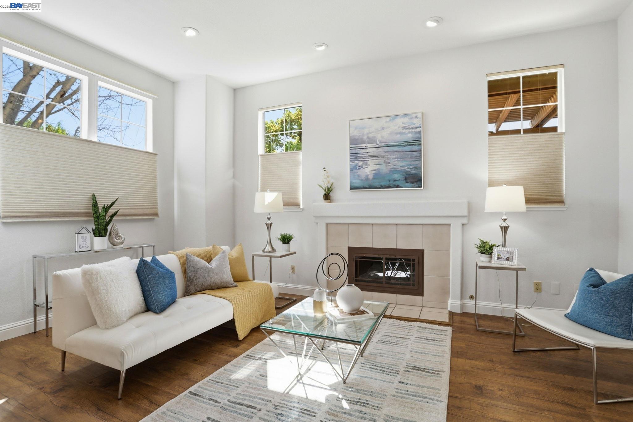 Detail Gallery Image 7 of 37 For 399 Bundy Ave, San Jose,  CA 95117 - 2 Beds | 2/1 Baths