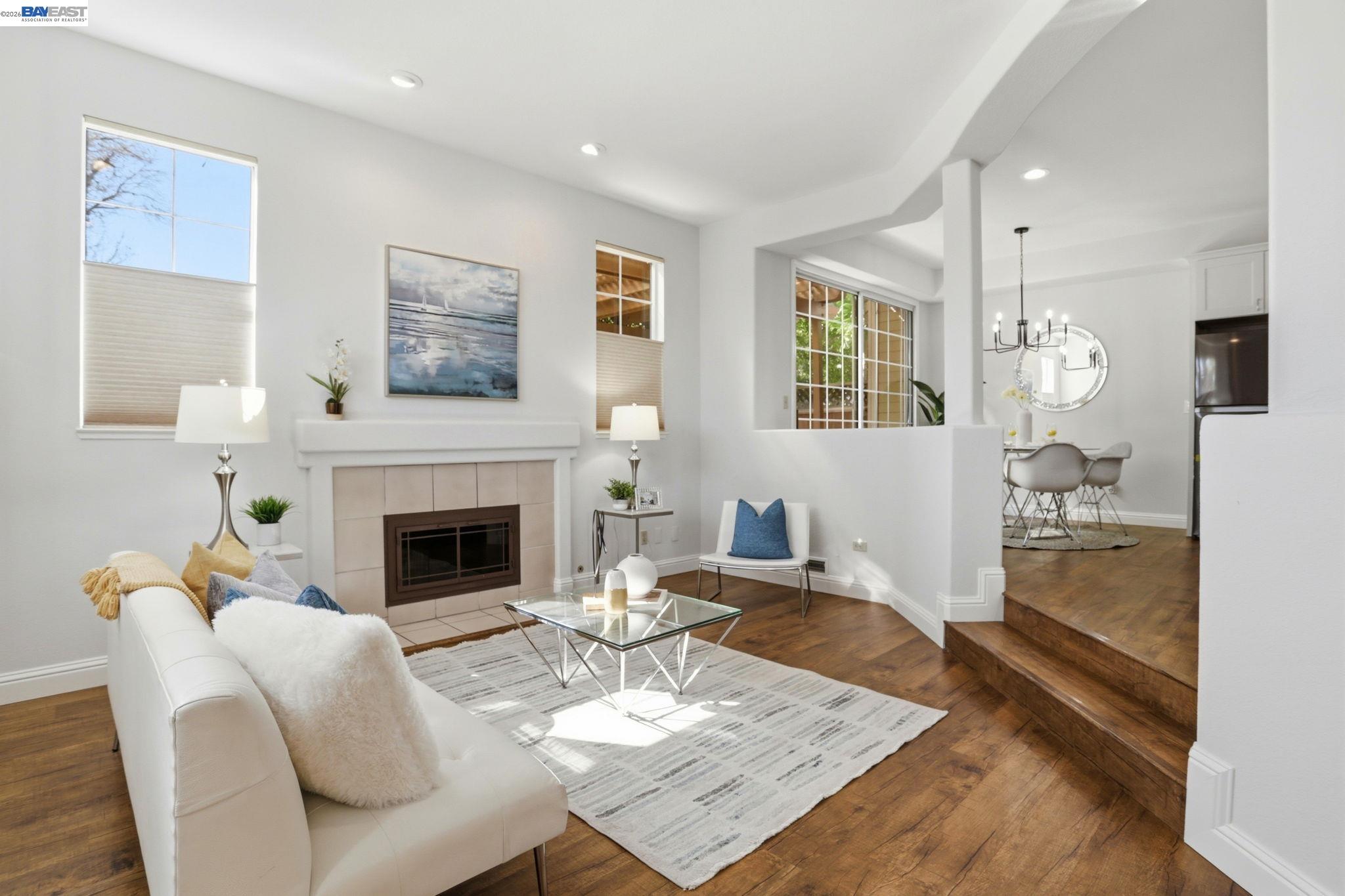 Detail Gallery Image 8 of 37 For 399 Bundy Ave, San Jose,  CA 95117 - 2 Beds | 2/1 Baths