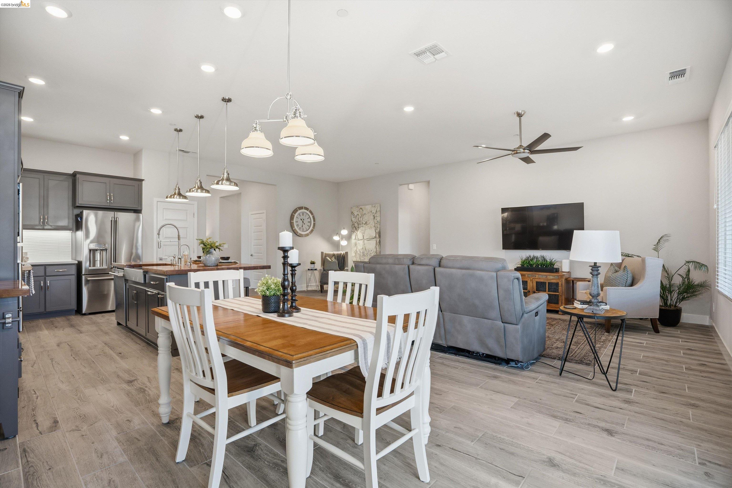 Detail Gallery Image 11 of 45 For 1820 Morello Dr, Brentwood,  CA 94513 - 3 Beds | 3 Baths