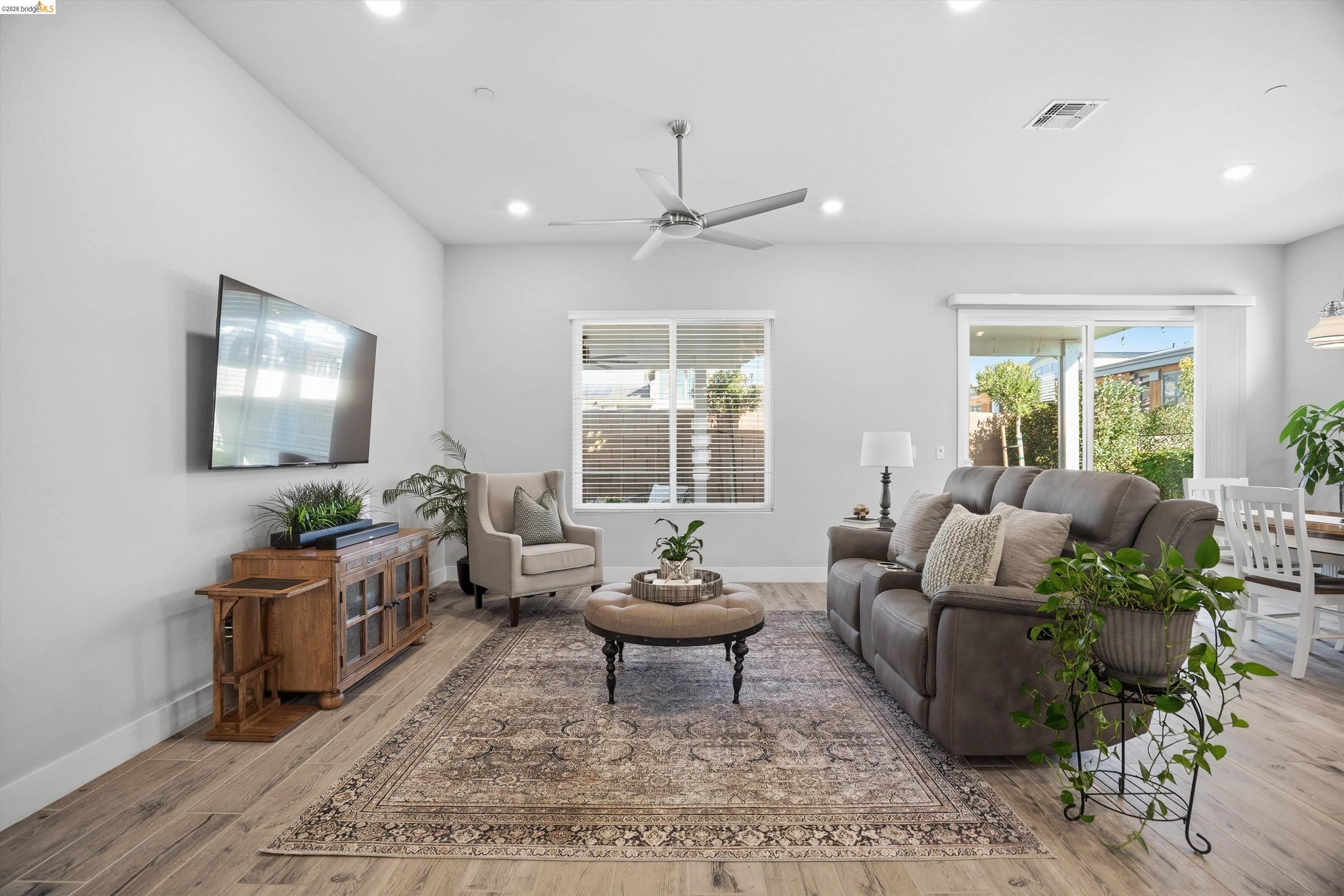 Detail Gallery Image 12 of 45 For 1820 Morello Dr, Brentwood,  CA 94513 - 3 Beds | 3 Baths