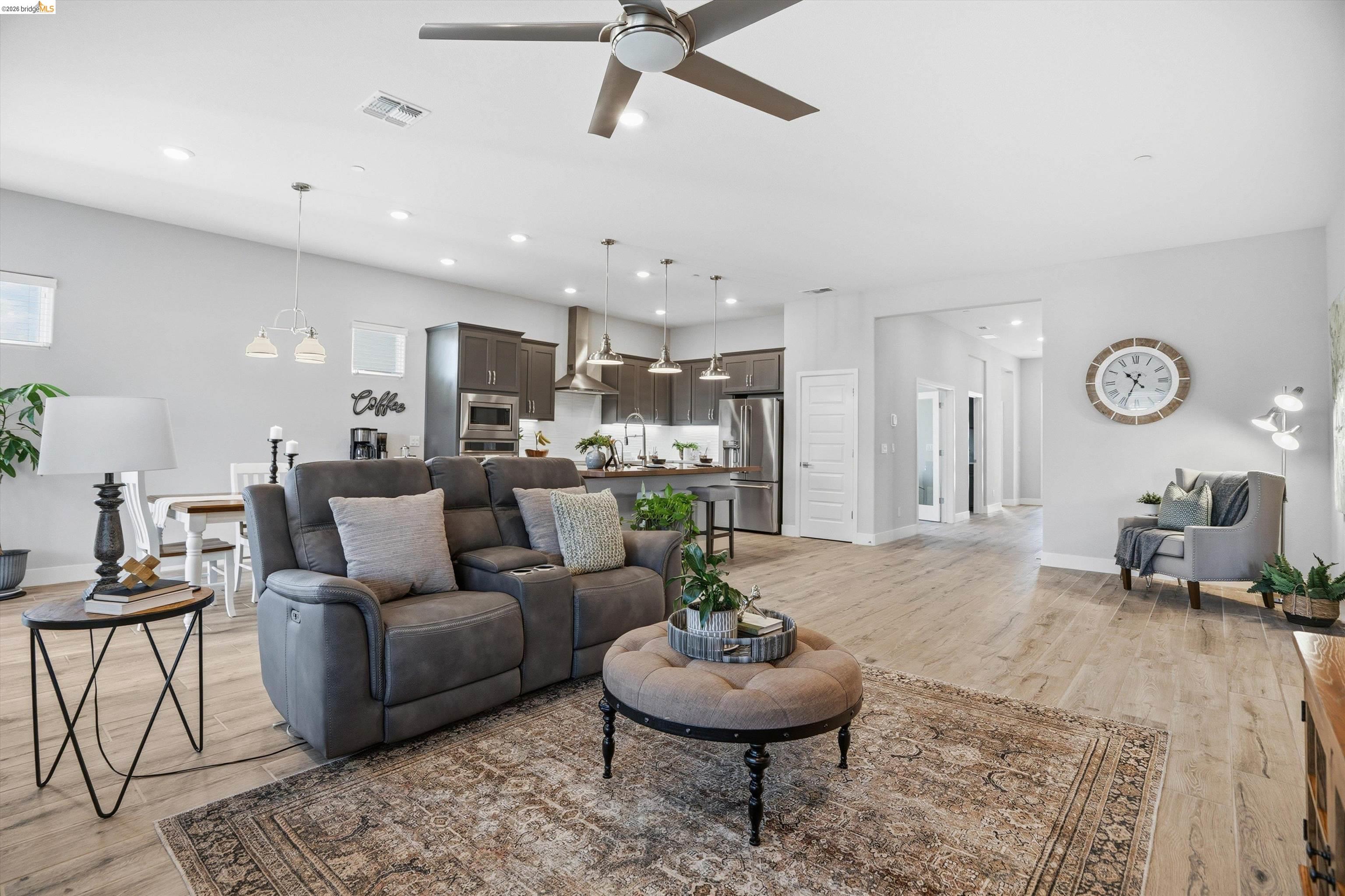 Detail Gallery Image 13 of 45 For 1820 Morello Dr, Brentwood,  CA 94513 - 3 Beds | 3 Baths