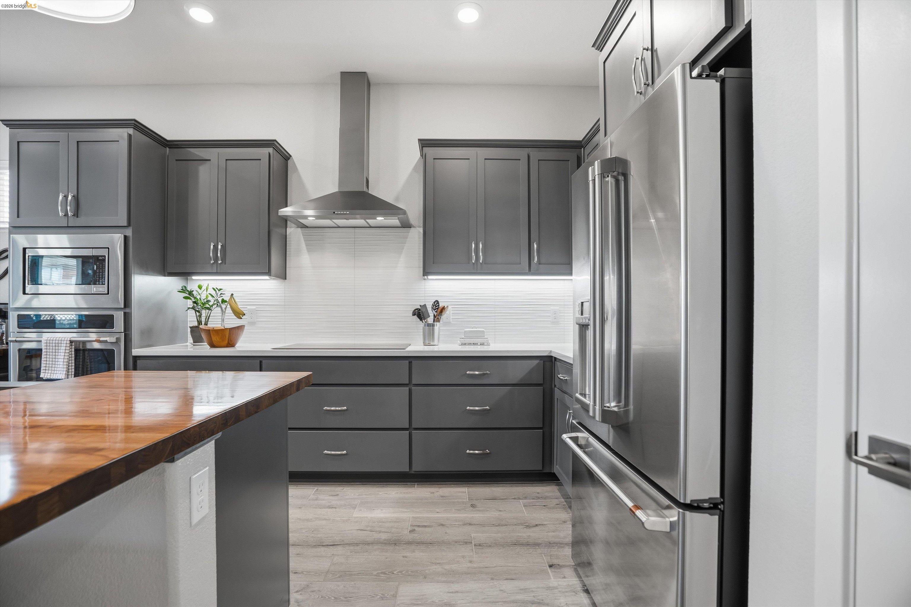 Detail Gallery Image 3 of 45 For 1820 Morello Dr, Brentwood,  CA 94513 - 3 Beds | 3 Baths