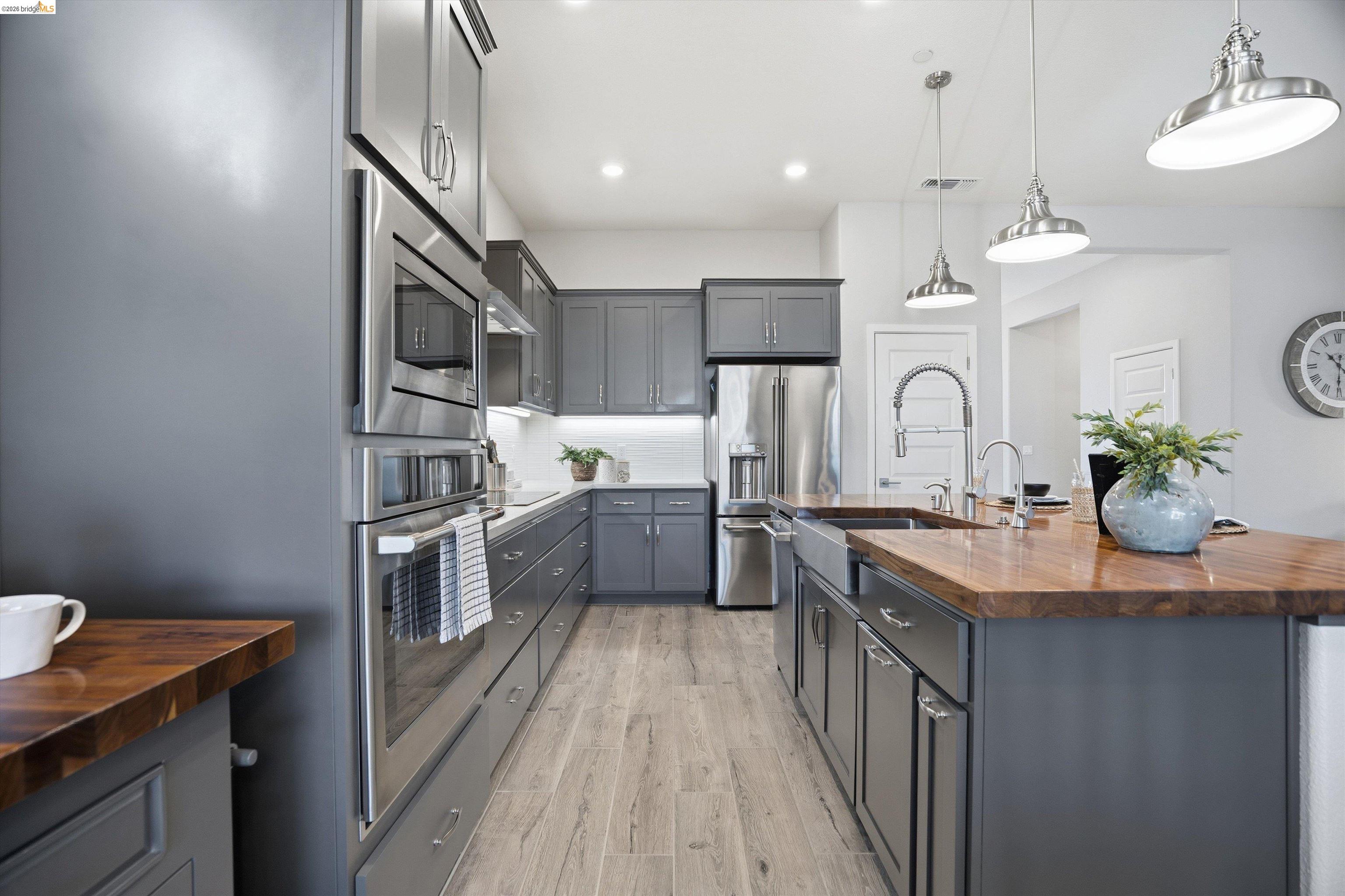 Detail Gallery Image 6 of 45 For 1820 Morello Dr, Brentwood,  CA 94513 - 3 Beds | 3 Baths