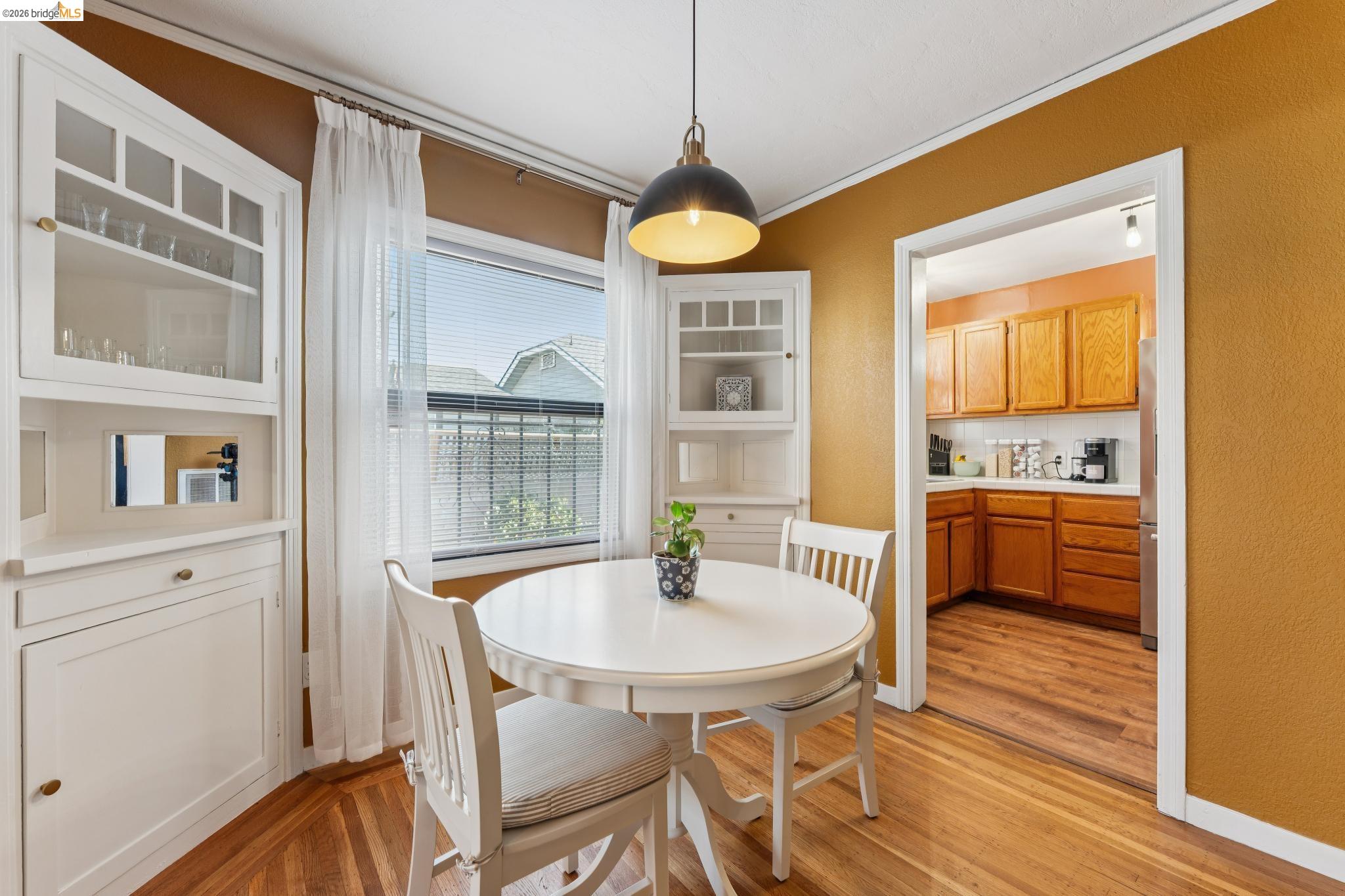 Detail Gallery Image 10 of 31 For 6019 Brann St, Oakland,  CA 94605 - 2 Beds | 1 Baths