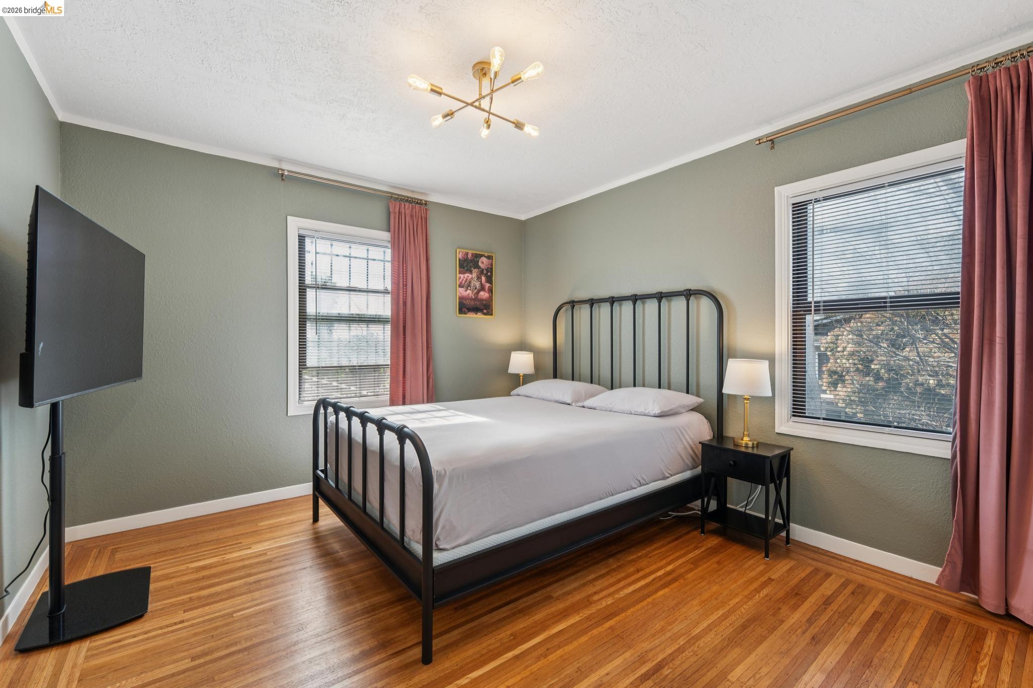 Detail Gallery Image 16 of 31 For 6019 Brann St, Oakland,  CA 94605 - 2 Beds | 1 Baths