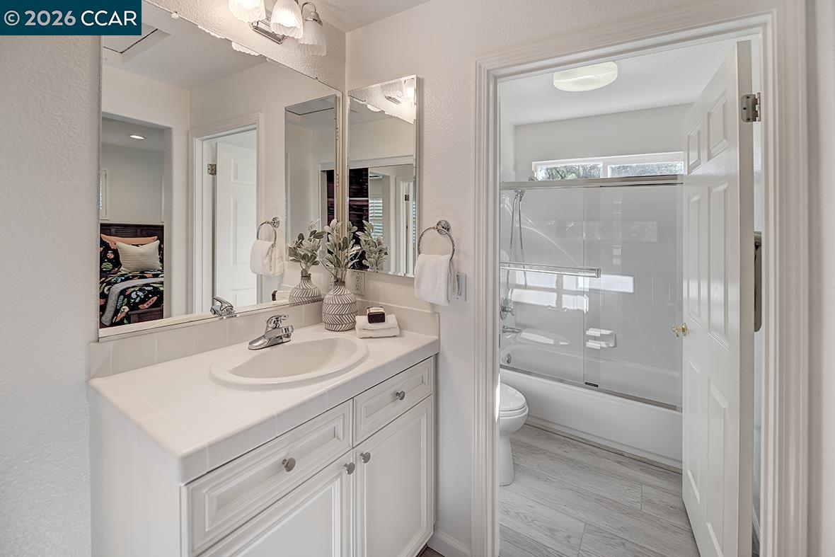 Detail Gallery Image 38 of 55 For 6415 Horsemans Canyon Dr, Walnut Creek,  CA 94595 - 3 Beds | 3 Baths