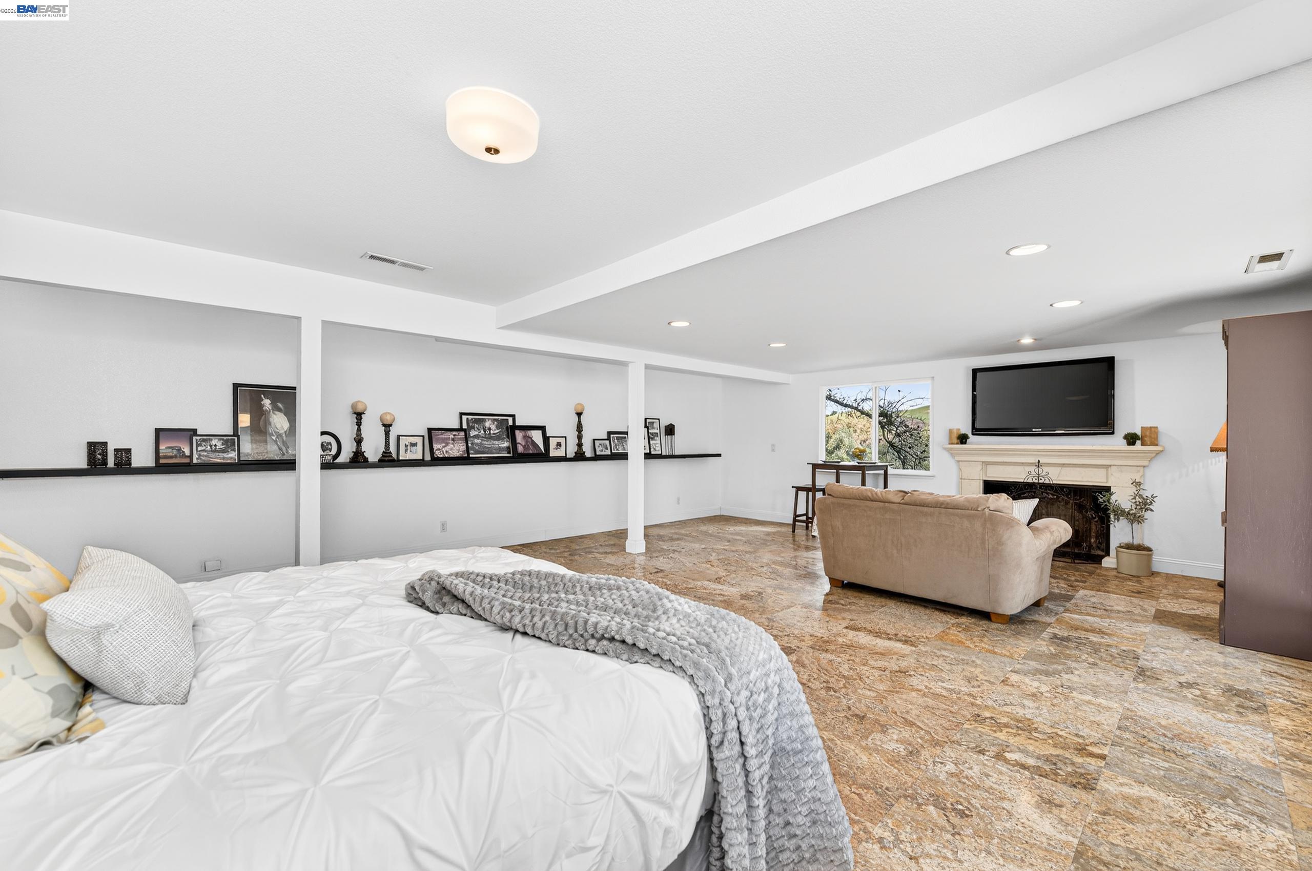 Detail Gallery Image 33 of 60 For 10700 Foothill Rd, Sunol,  CA 94586 - 3 Beds | 3 Baths