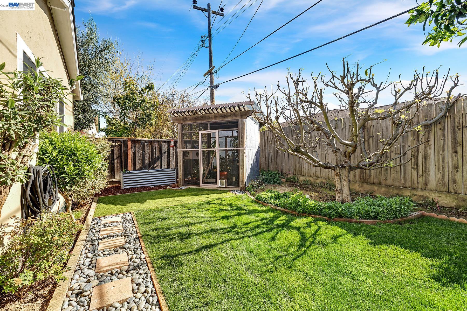 Detail Gallery Image 17 of 18 For 3623 Sutton Loop, Fremont,  CA 94536 - 4 Beds | 2 Baths