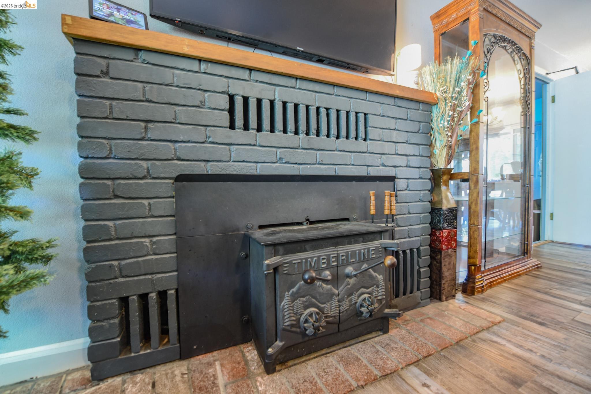 Detail Gallery Image 6 of 44 For 12933 Chaparral Rd, Sonora,  CA 95370 - 4 Beds | 2 Baths