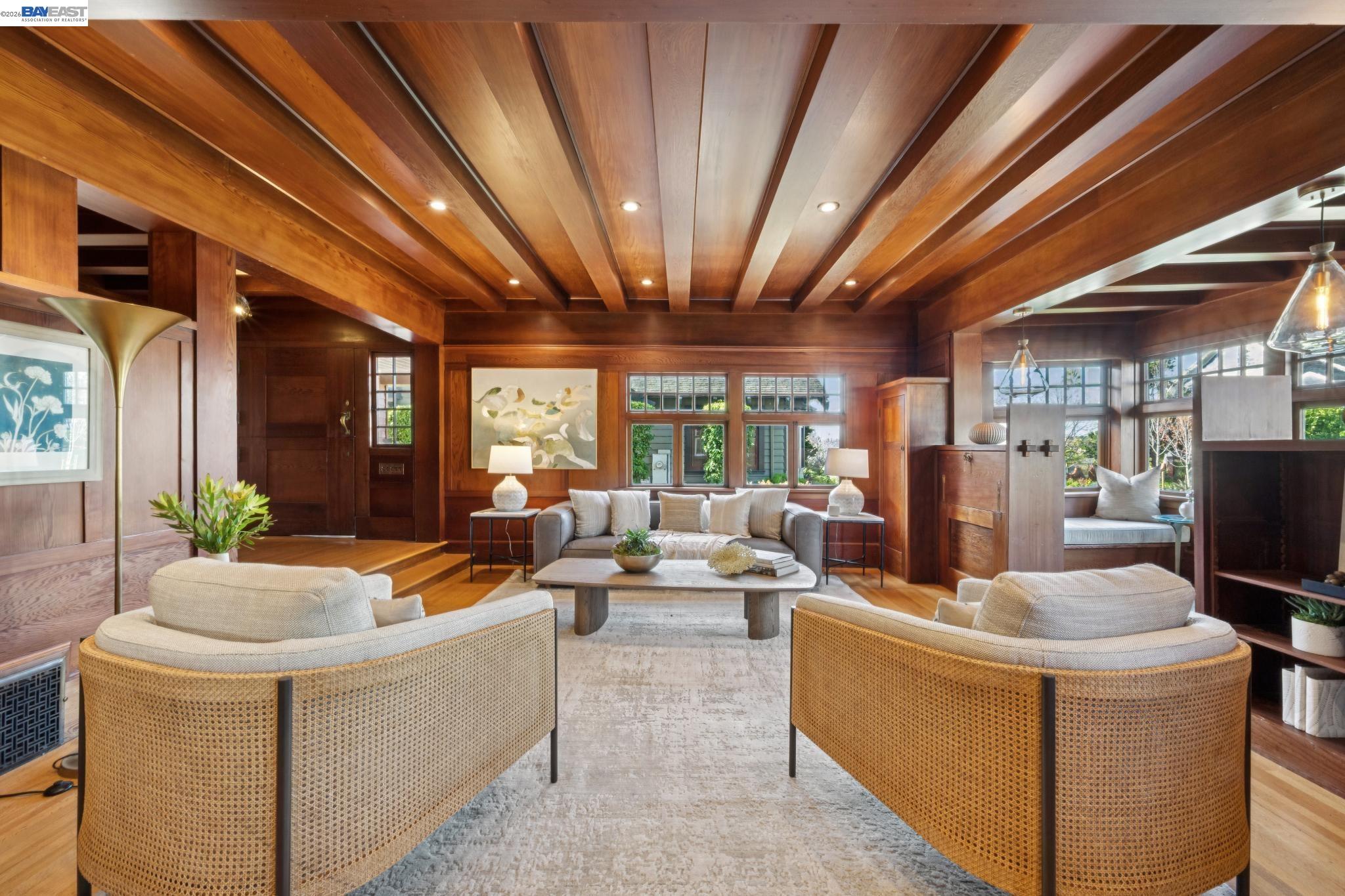 Detail Gallery Image 12 of 59 For 1122 Bay Street, Alameda,  CA 94501 - 4 Beds | 2/1 Baths